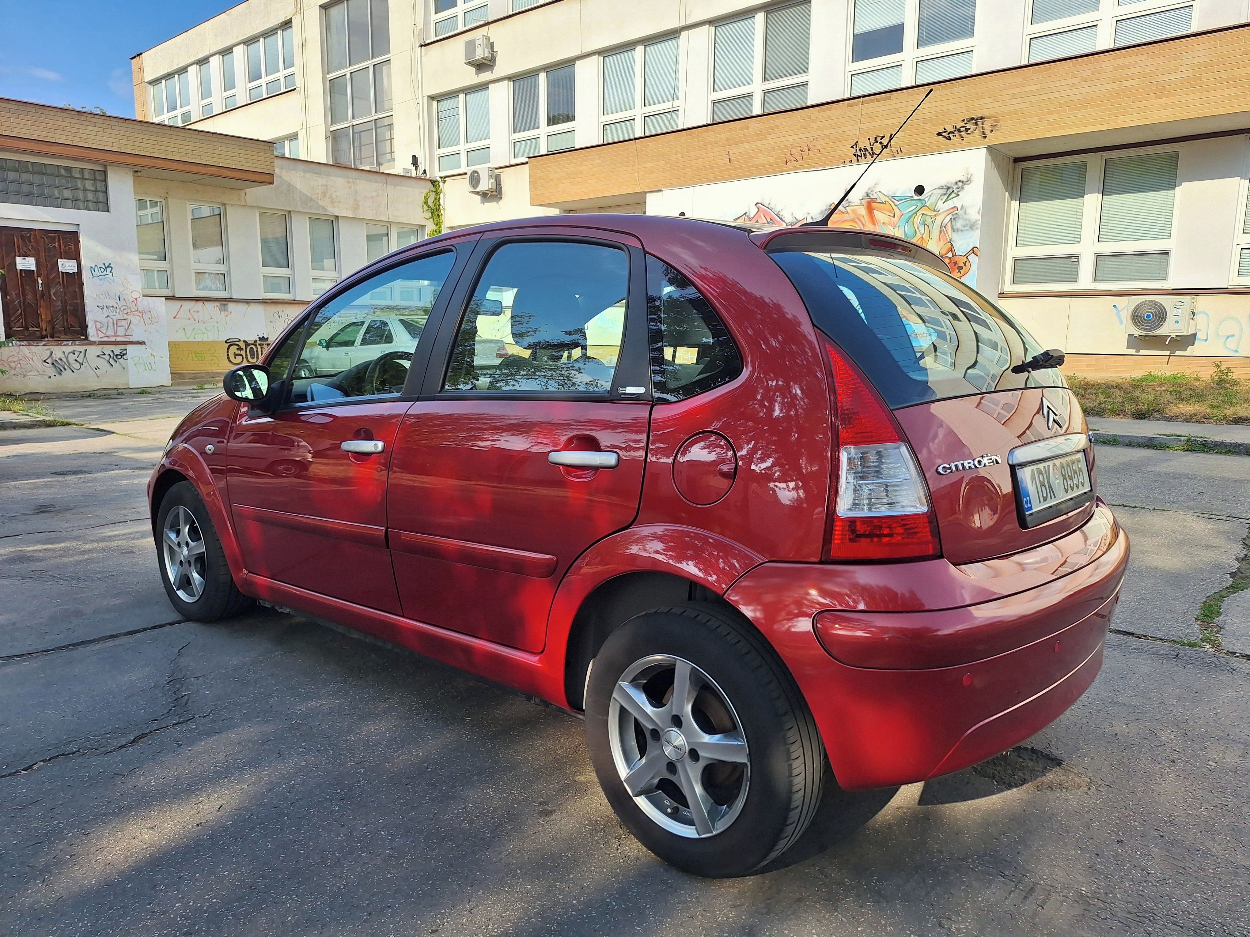 Citroën C3, Citroën C3 Exclusive 1.4 16V - fotka 6