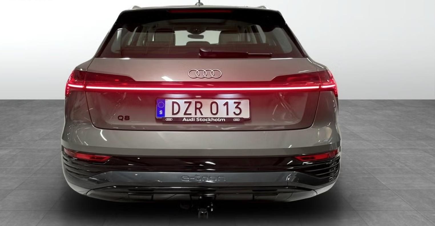 Audi Q8 e-tron, 50 Q Kam Pano Tažné Bílý in. - fotka 5