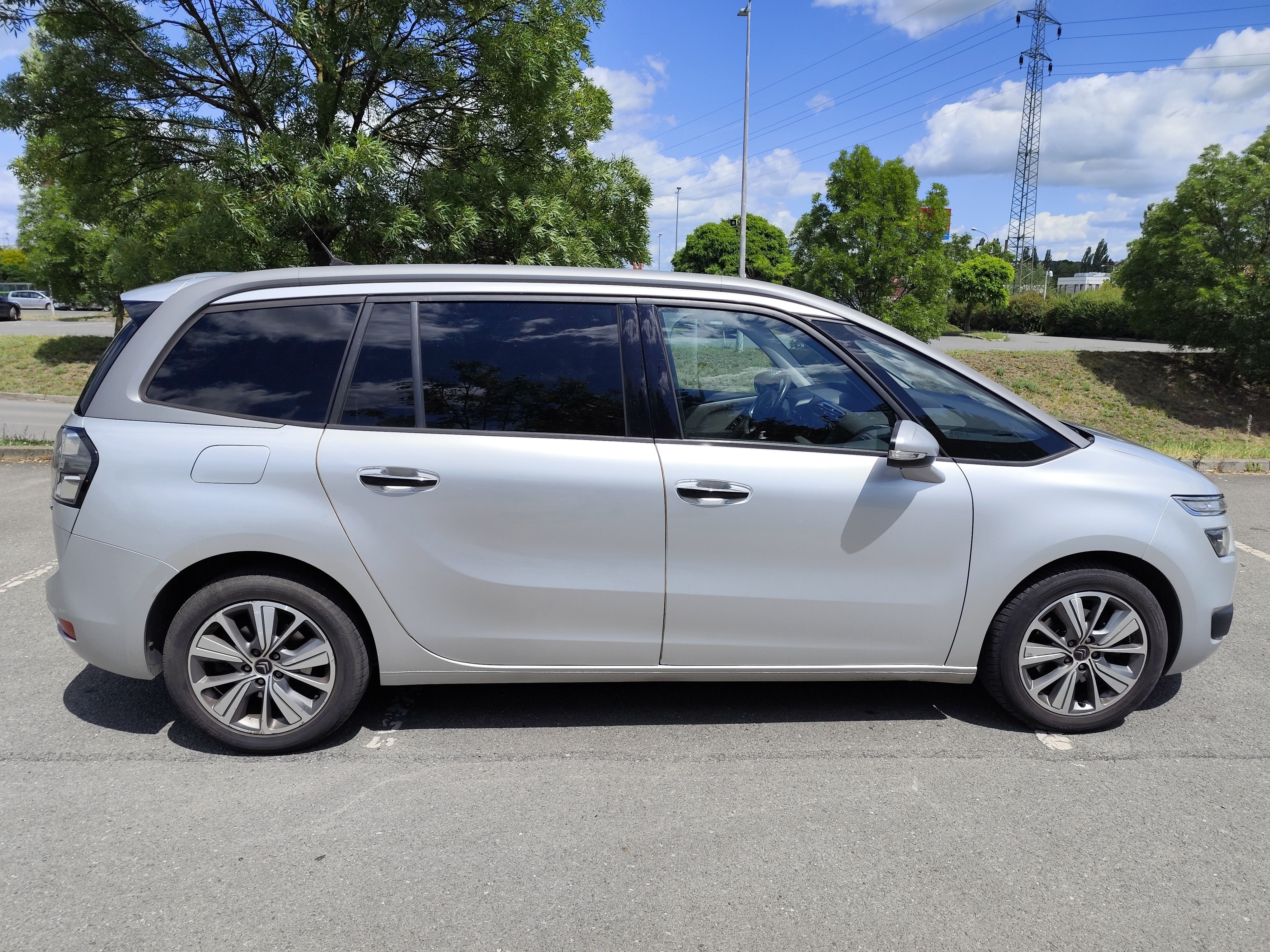 Citroën C4 Picasso, 5-ti místný - fotka 5