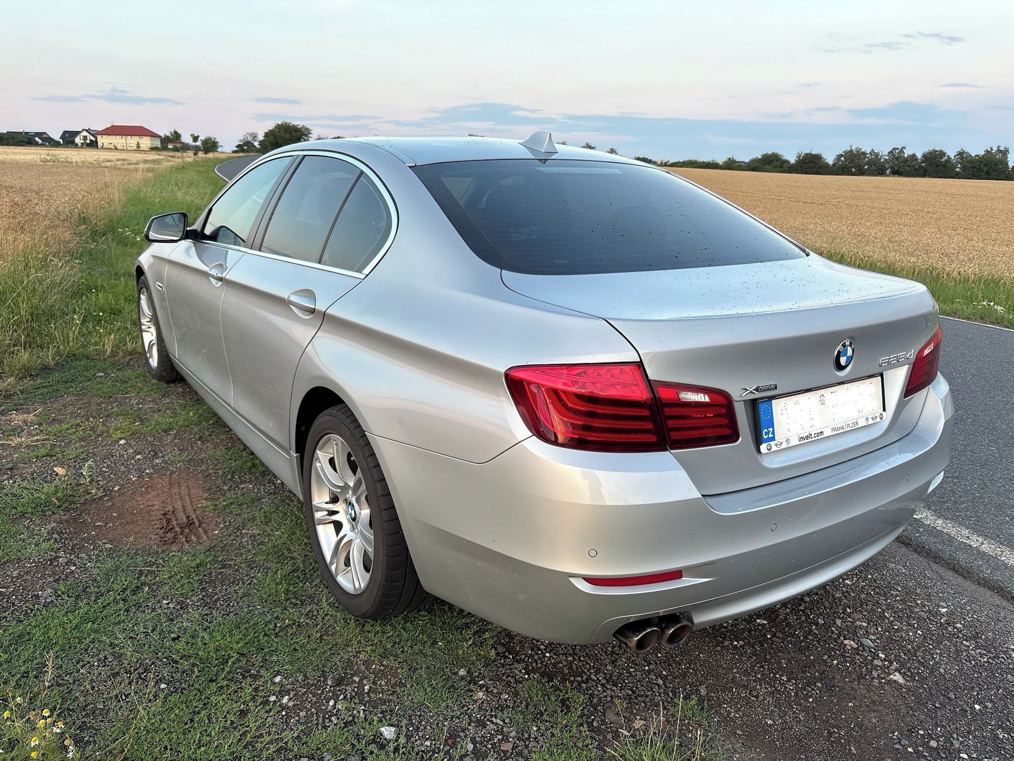 BMW Řada 5, 525d, xDrive, 2 sady kol 160kw - fotka 3