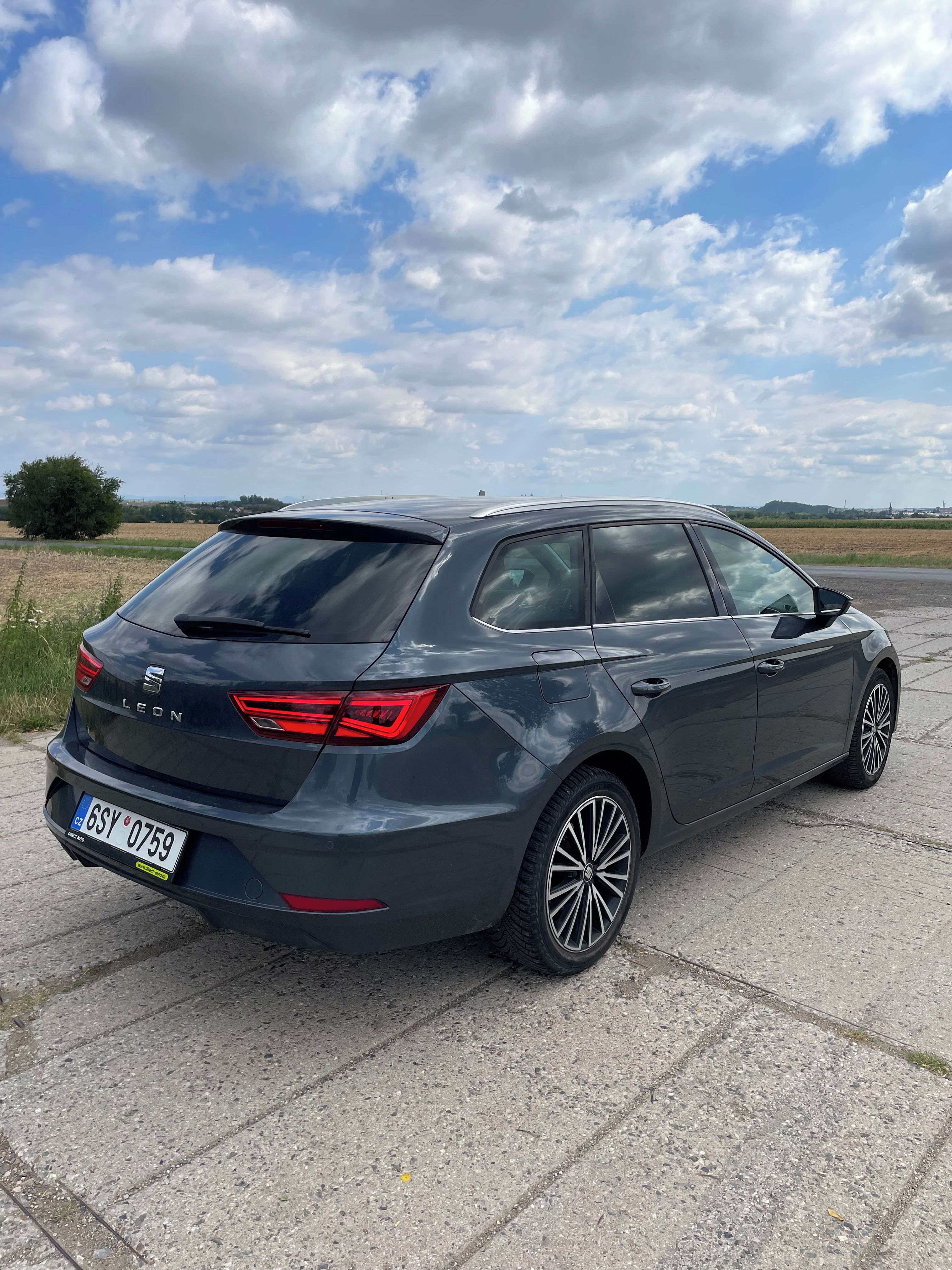 Seat Leon, Seat Leon 5f 2.0 TSI 140kW - fotka 6