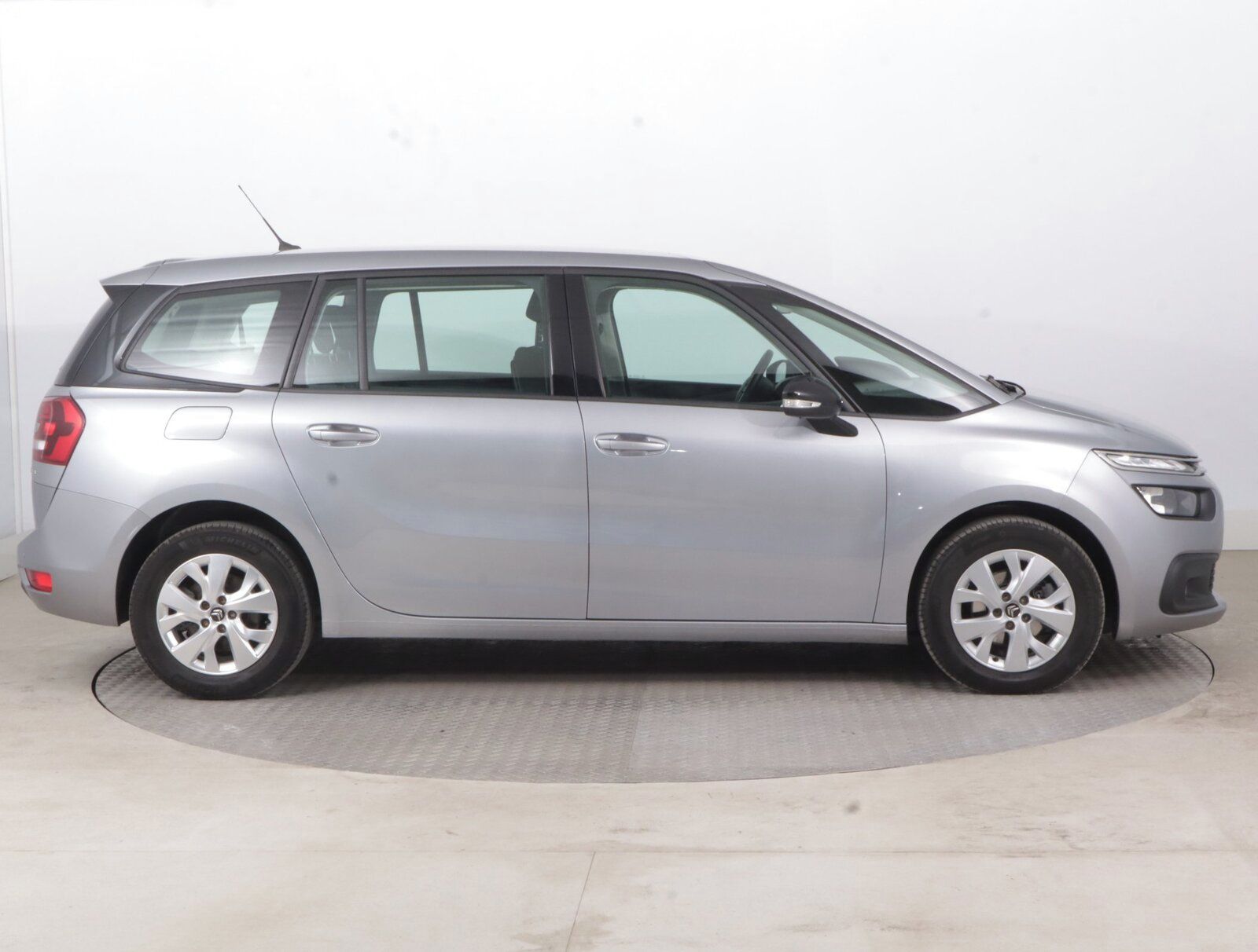 Citroën Grand C4 SpaceTourer, 1.2 T, 7 míst, Serv.kniha - fotka 6