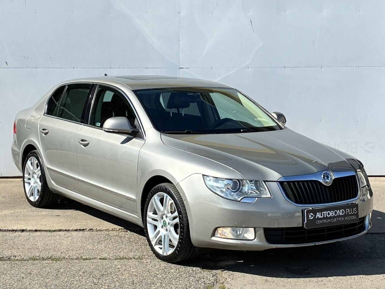 Škoda Superb, 2.0 TDI 4x4 DSG / 103 kW Exclu - fotka 6