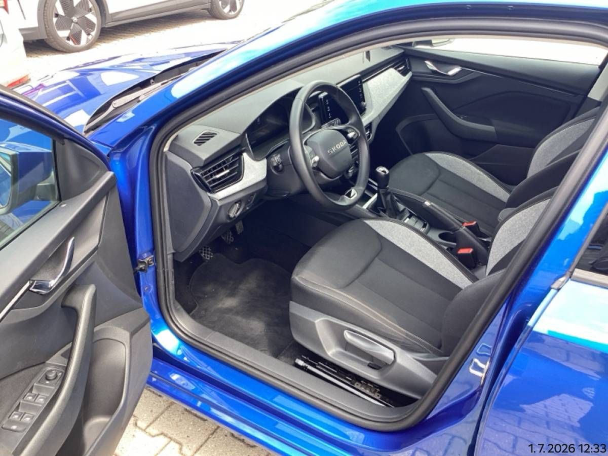 Škoda Scala, Selection 1,0 TSI 85kW MT6/S29 - fotka 6