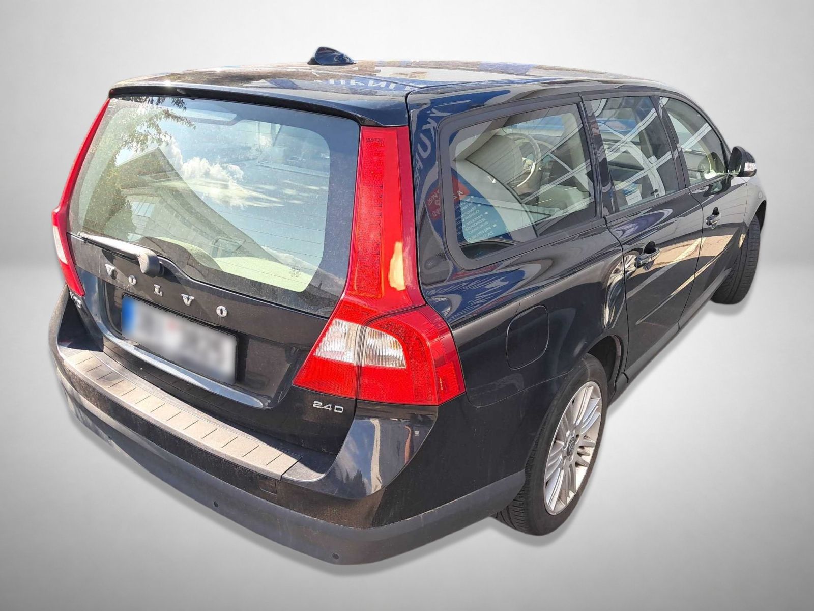 Volvo V70, 2.4 D, Automat, po STK - fotka 2