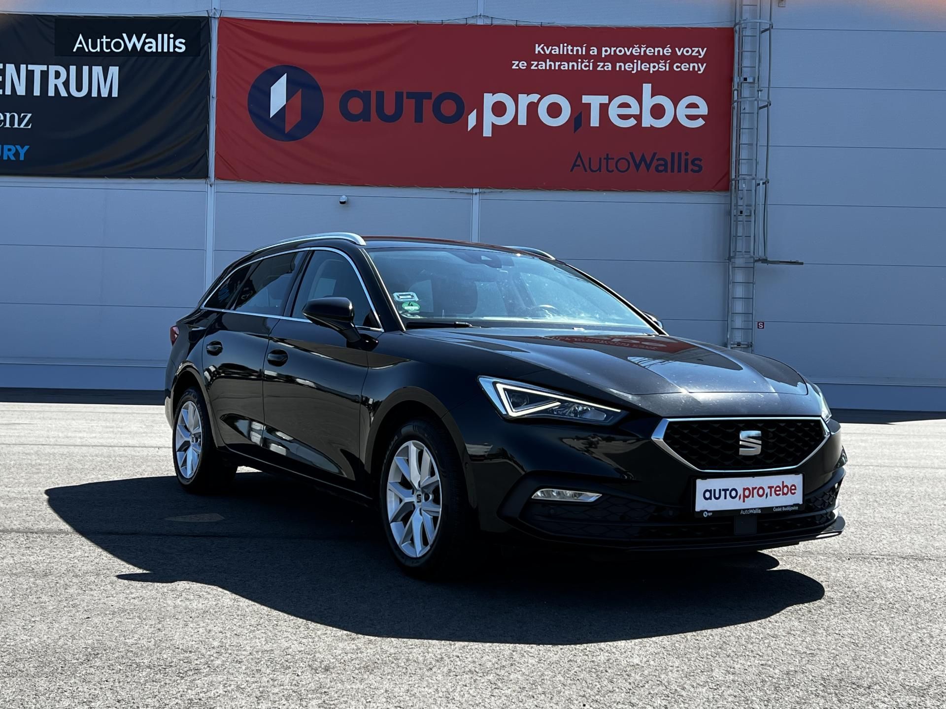 Seat Leon, 2.0TDI DSG Style Kůže DPH 1Maj - fotka 2