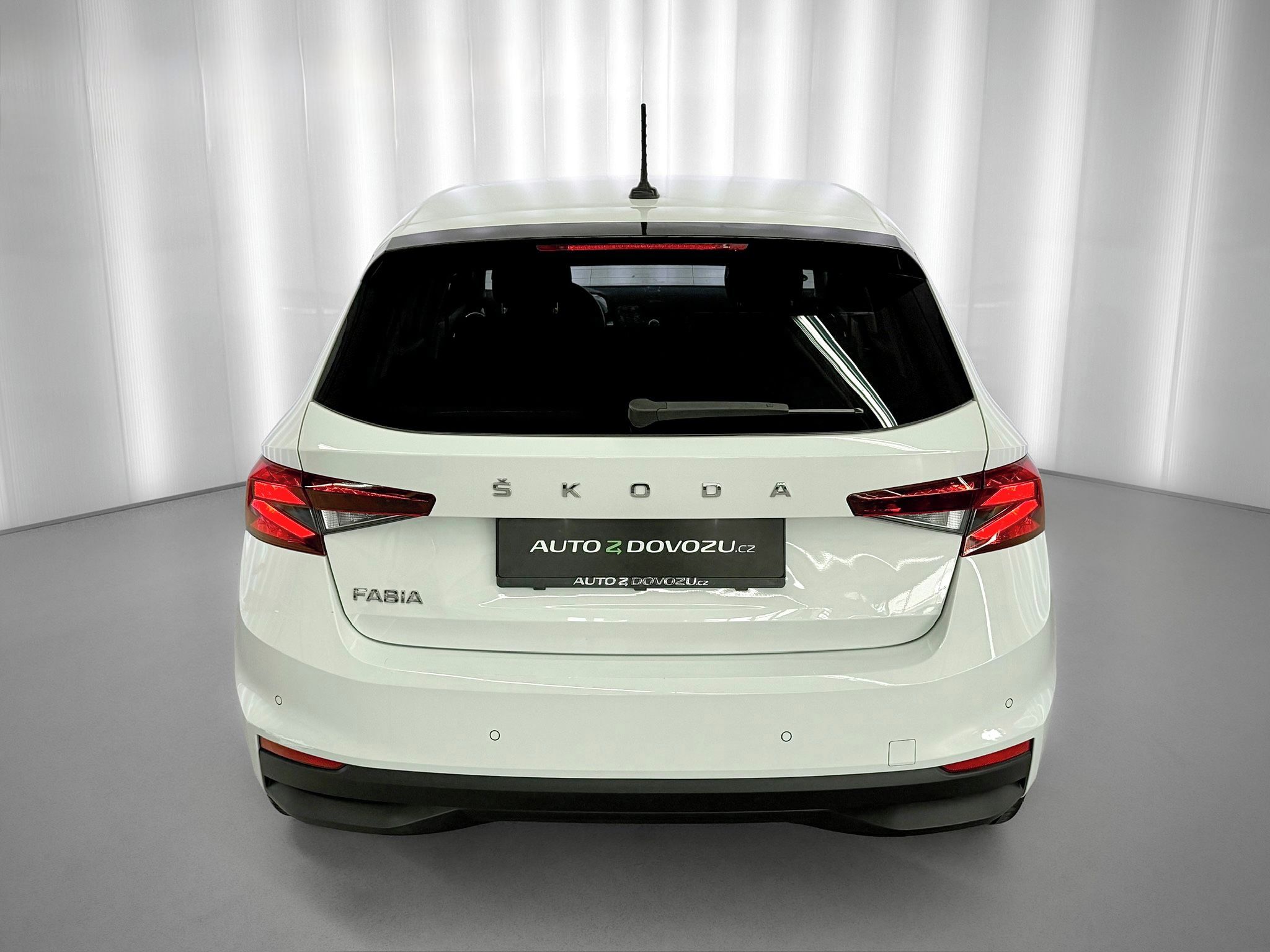 Škoda Fabia, 1.0 TSI AMBITION PLUS, LANE, F - fotka 6