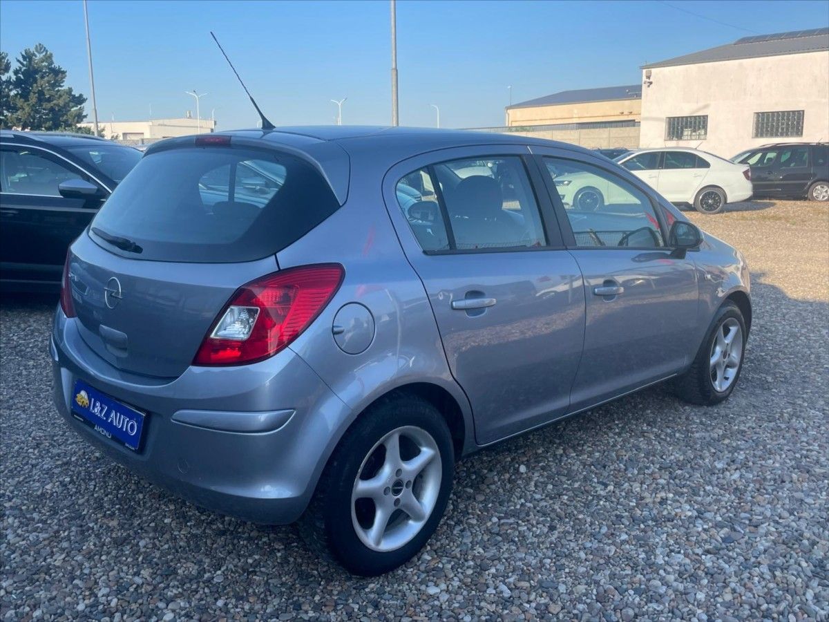 Opel Corsa, 1,2 i - fotka 6