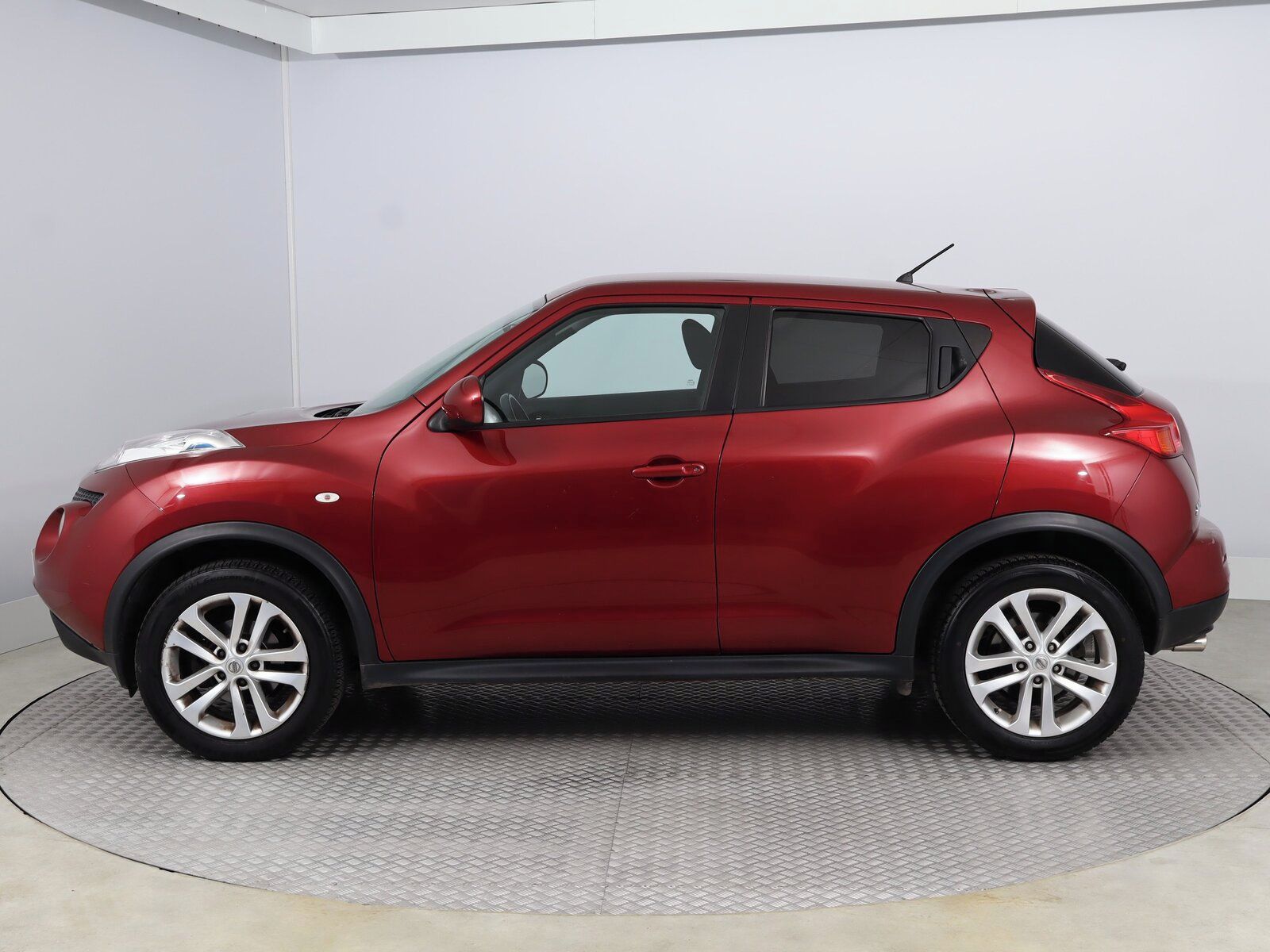 Nissan Juke, 1.6 i, Automat, Serv.kniha - fotka 3