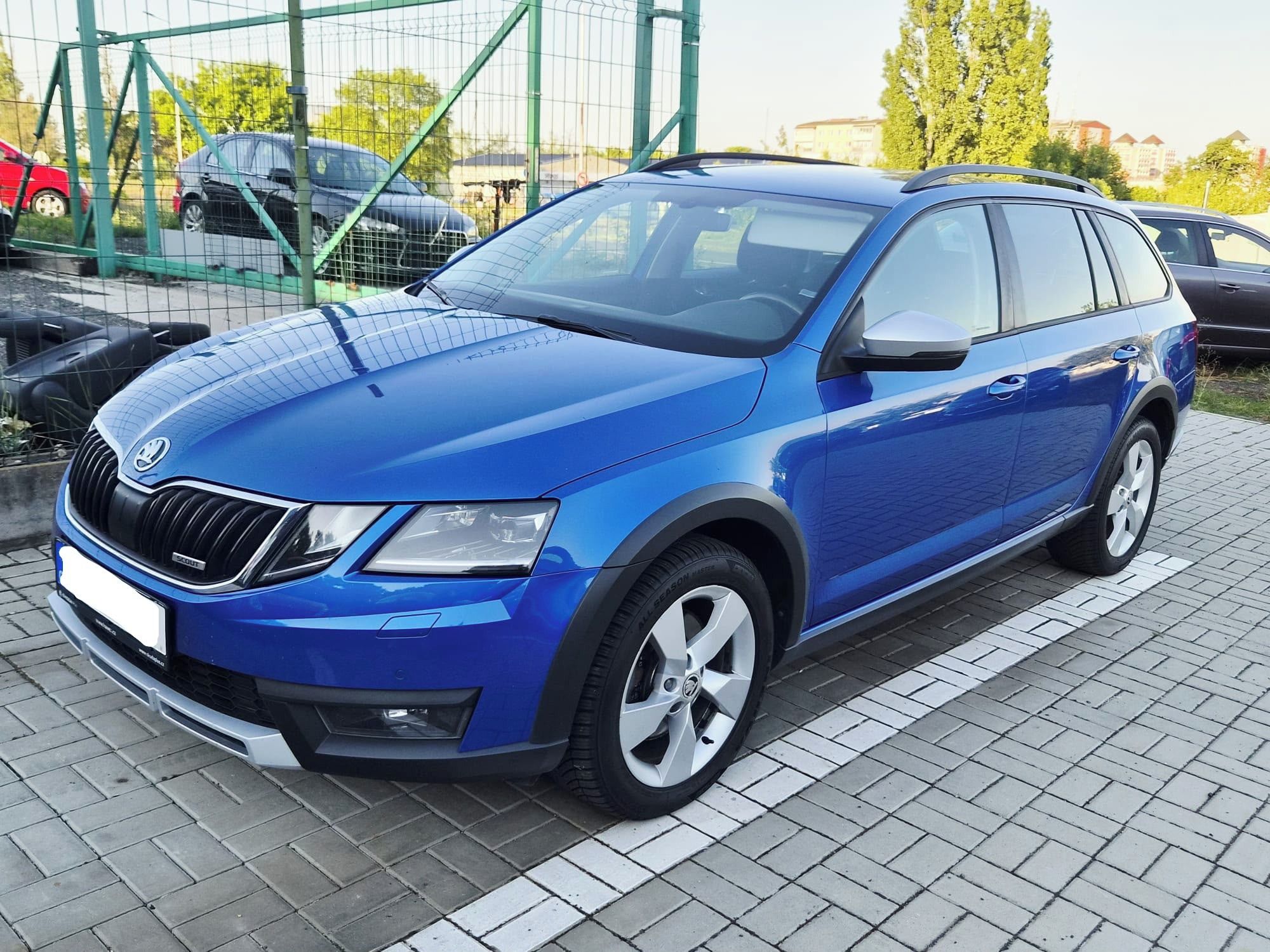 Škoda Octavia, SCOUT 2.0 TDI  DSG - fotka 2