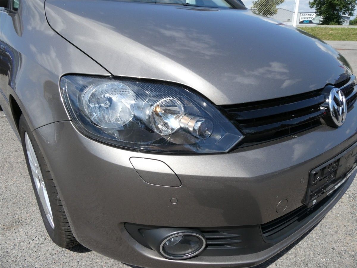 Volkswagen Golf Plus, 1,2 TSi 77kW Match, auto klima - fotka 3