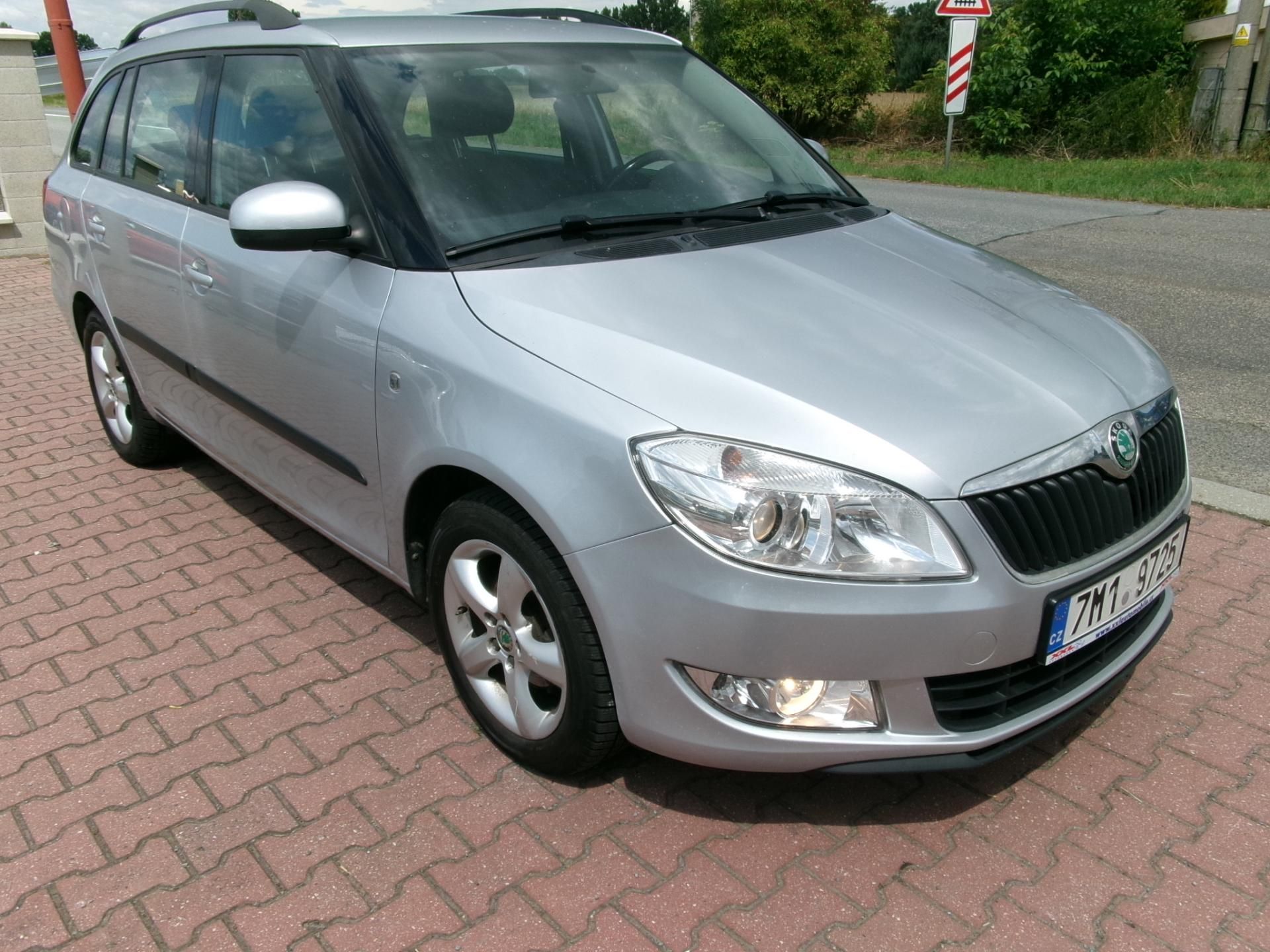 Škoda Fabia, 1,2TSi ELEGANCE AC ALU VÝHŘEV - fotka 4