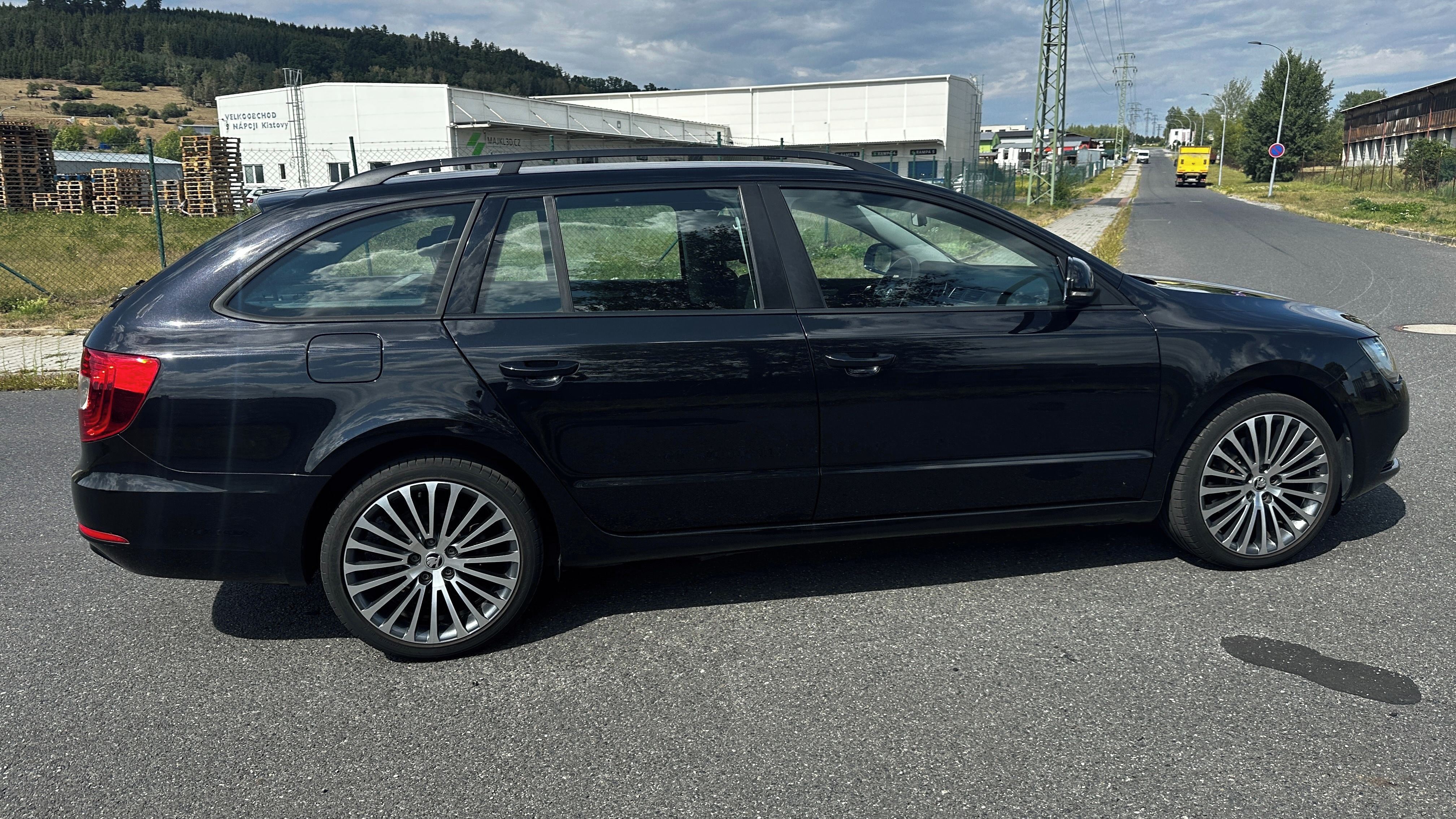 Škoda Superb, 1.4 TSI - fotka 6