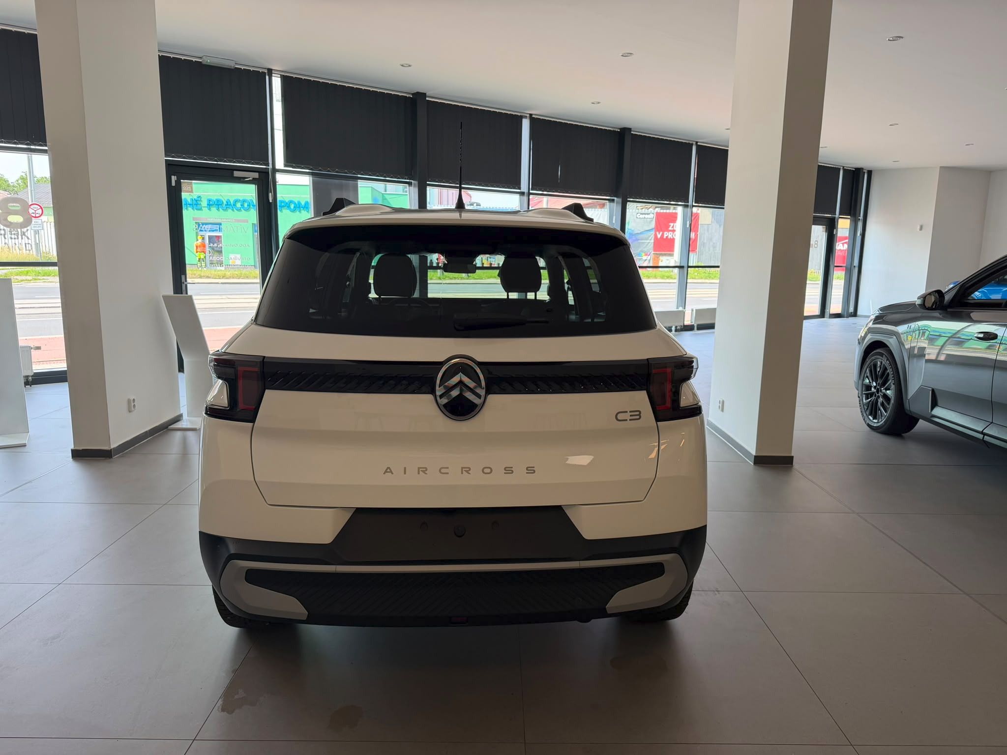 Citroën C3 Aircross, PLUS Turbo 100k Manual - fotka 5