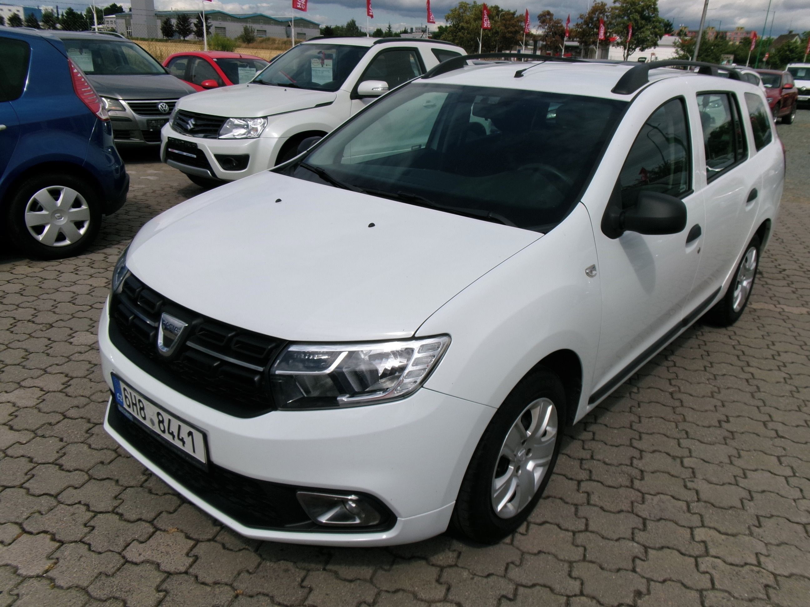 Dacia Logan, 1.2 54kw,1.maj.CZ,2x kola - fotka 3
