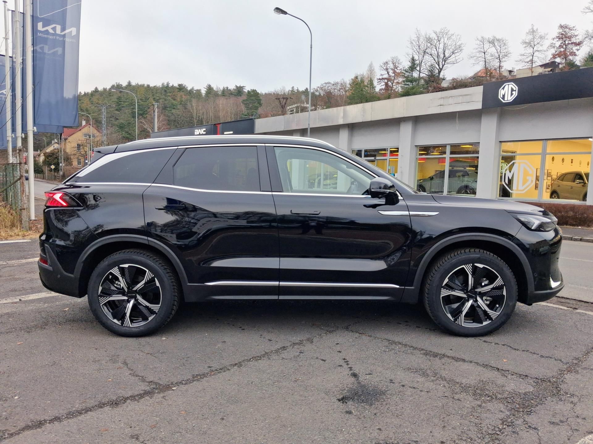 BAIC X7, ALL IN 1.5T 130kW 4×2 7DCT - fotka 4