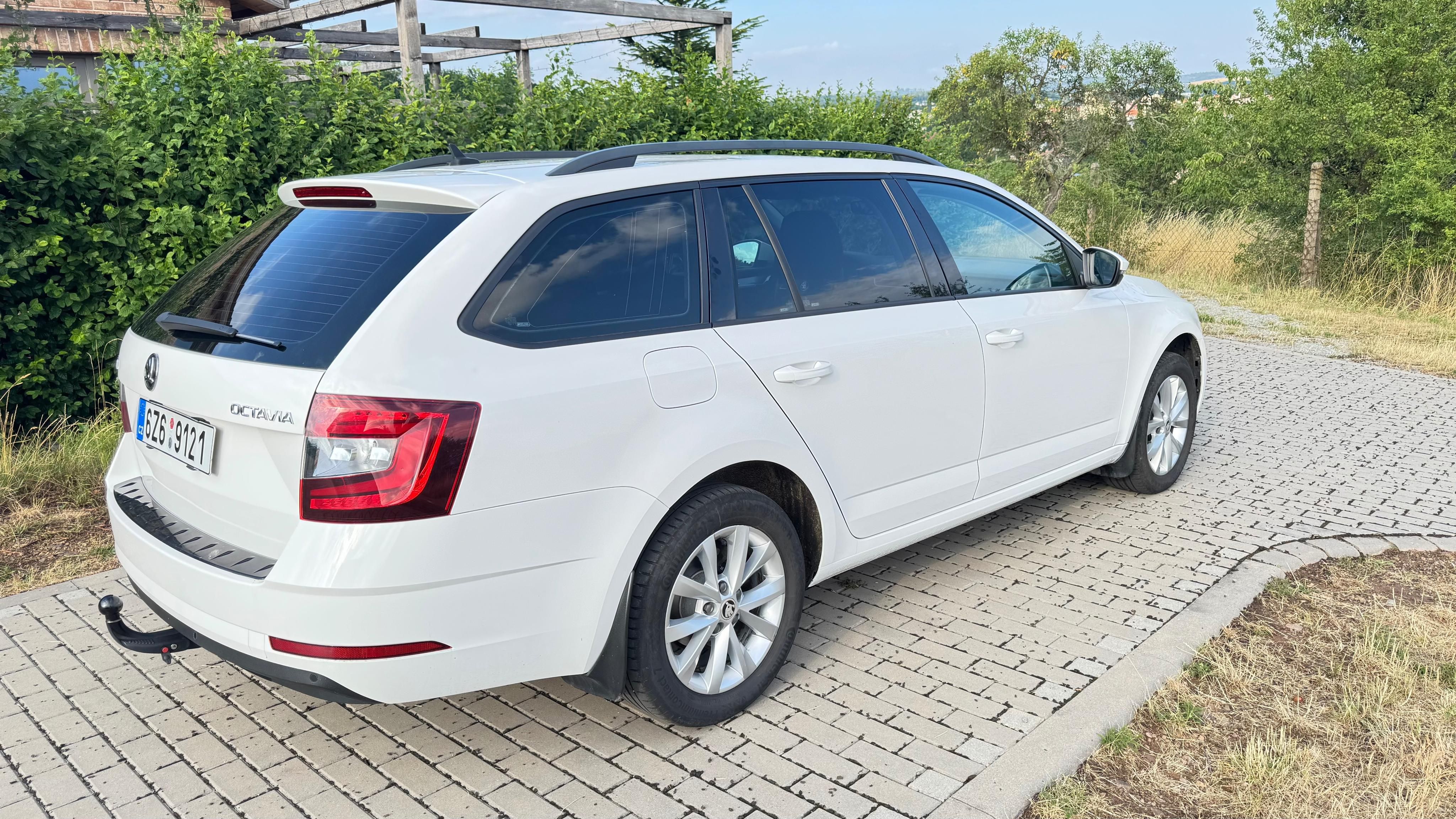 Škoda Octavia, 2.0TDi 110kW AMBITION+ CZ - fotka 3