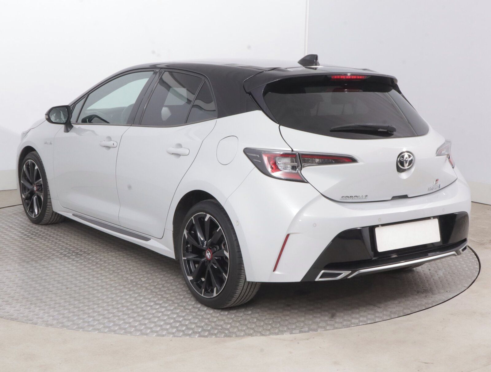 Toyota Corolla, 1.8 Hybrid, Automat - fotka 4