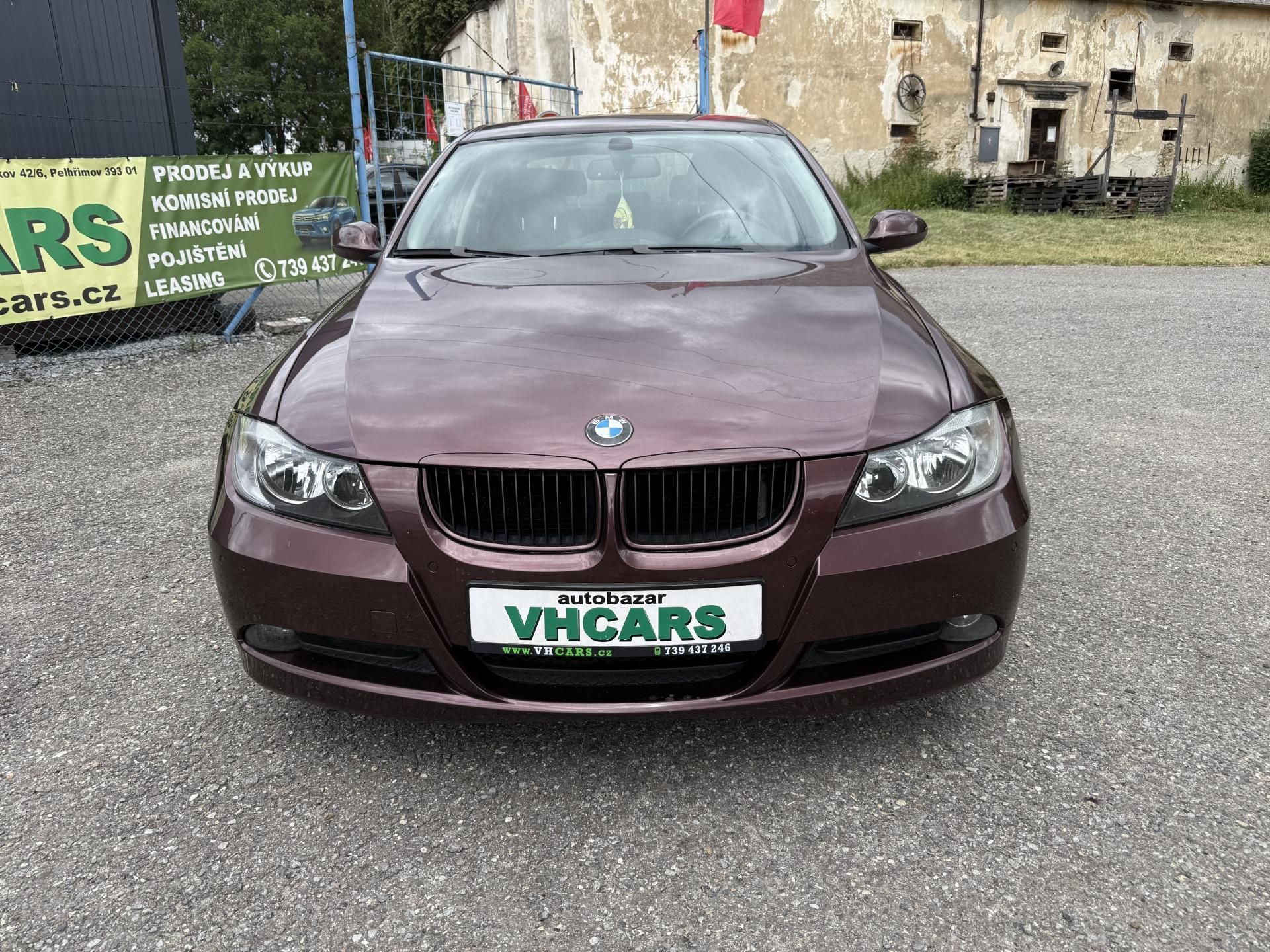 BMW Řada 3, 2,0i  Navigace - fotka 2
