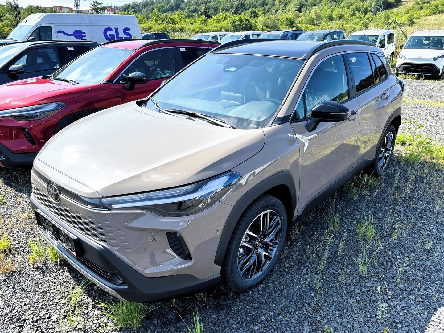 Toyota Corolla Cross, 2,0 Executive Skyview - fotka 3