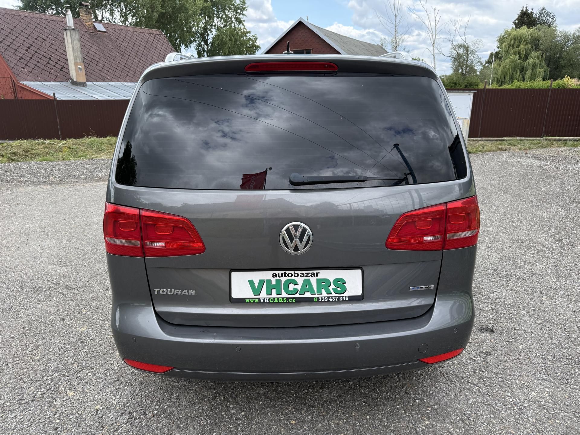 Volkswagen Touran - fotka 6