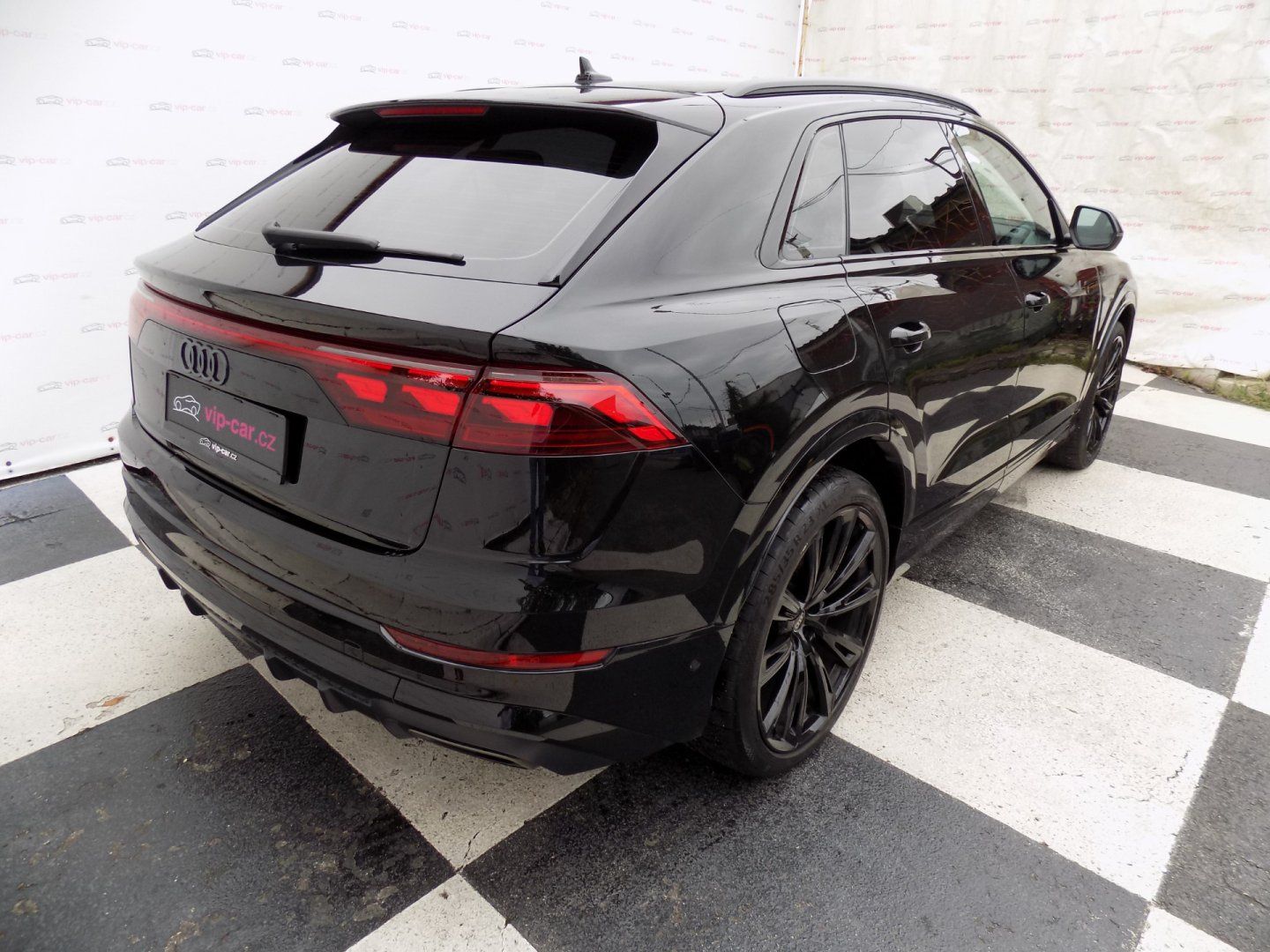 Audi Q8, 50TDI/S-Line/Full-Led/4x4/ - fotka 4