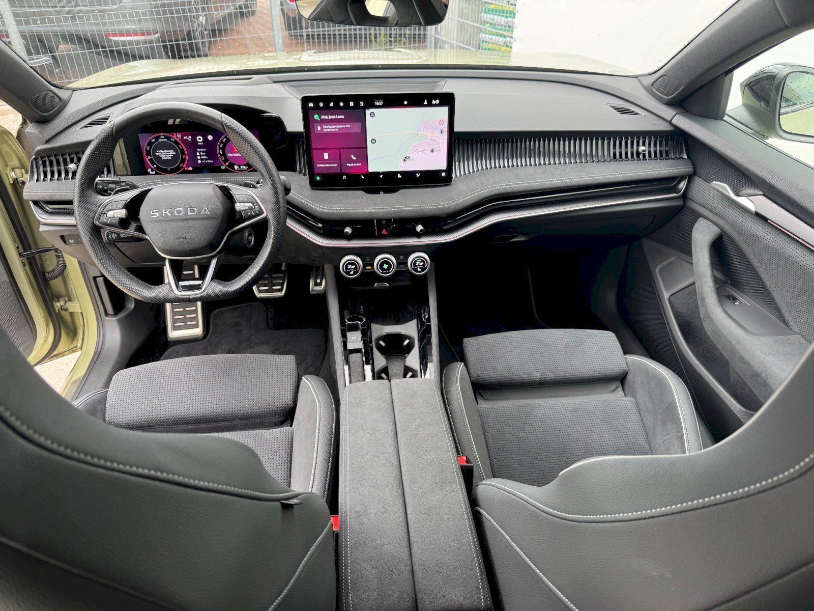 Škoda Superb, Combi DSG 2.0 TDI 110 kW Sport - fotka 5