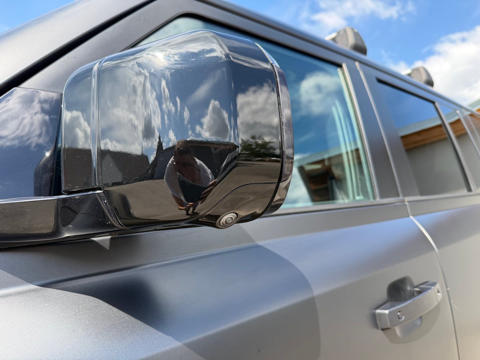 Land Rover Defender, P400/130/X-Dynamic HSE/ČR/HUD - fotka 5