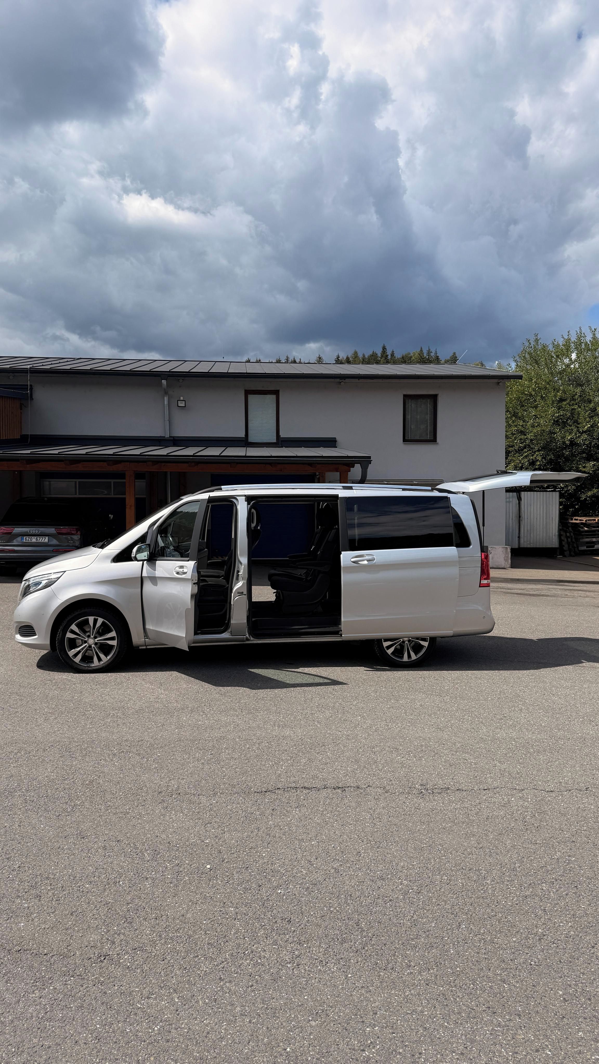 Mercedes-Benz Třídy V, Mercedes-Benz Tř. V 1. majitel - fotka 4