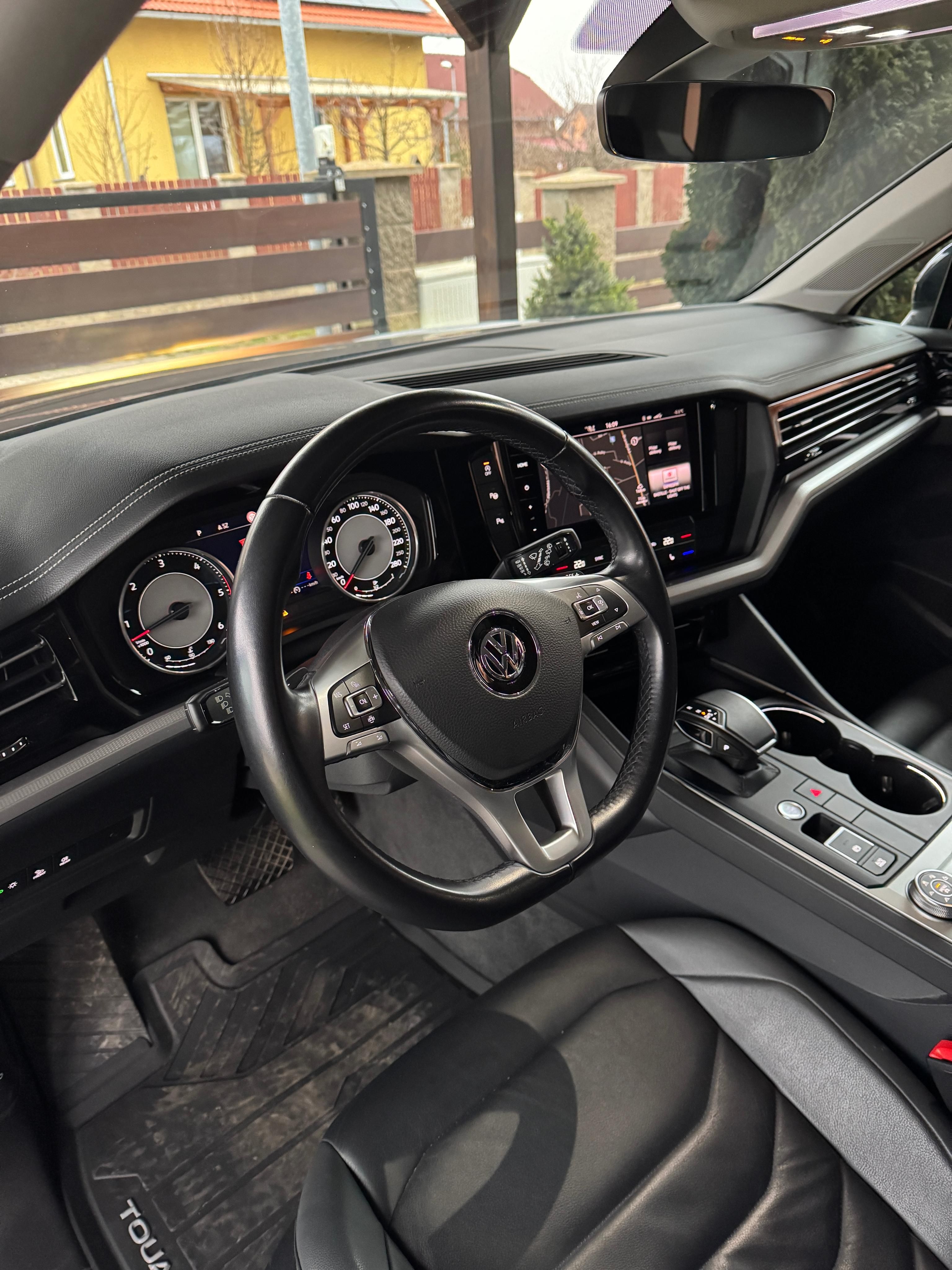 Volkswagen Touareg, vzduchový podvozek, originál t - fotka 3