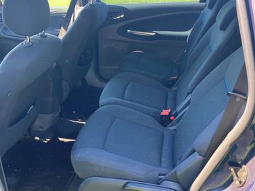 Prodám ford S-max..