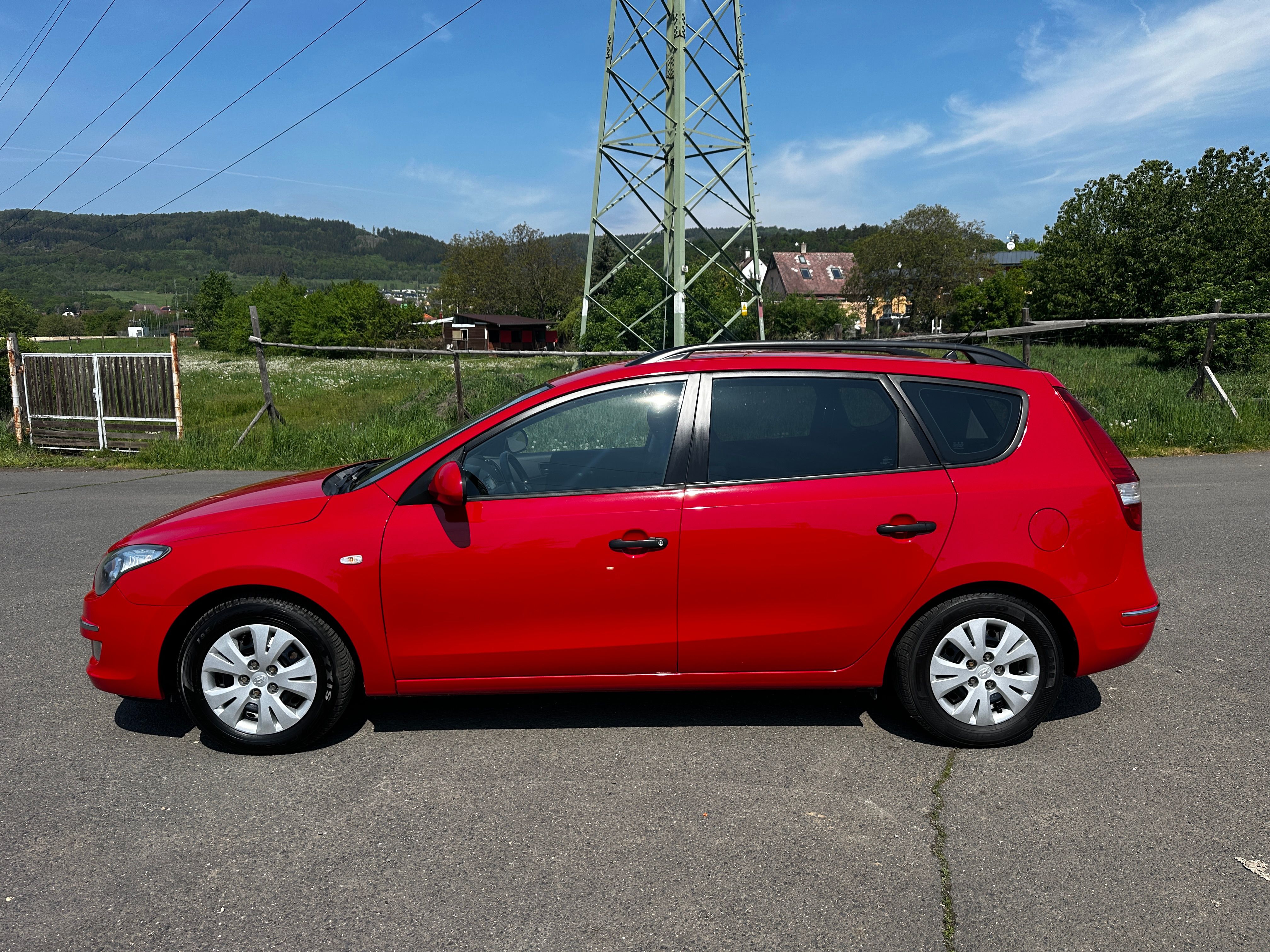 Hyundai i30, HYUNDAI i30 CW, 1,4, r.v.2010 - fotka 4