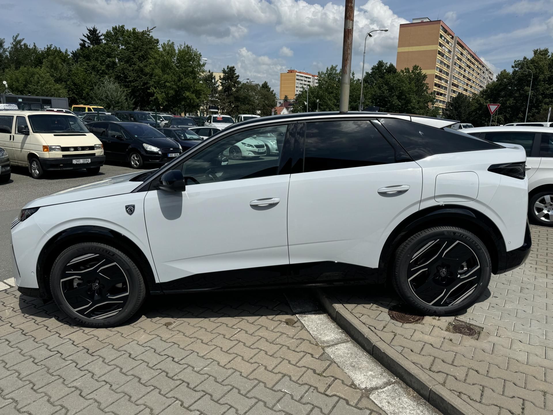 Peugeot 3008, GT - fotka 3