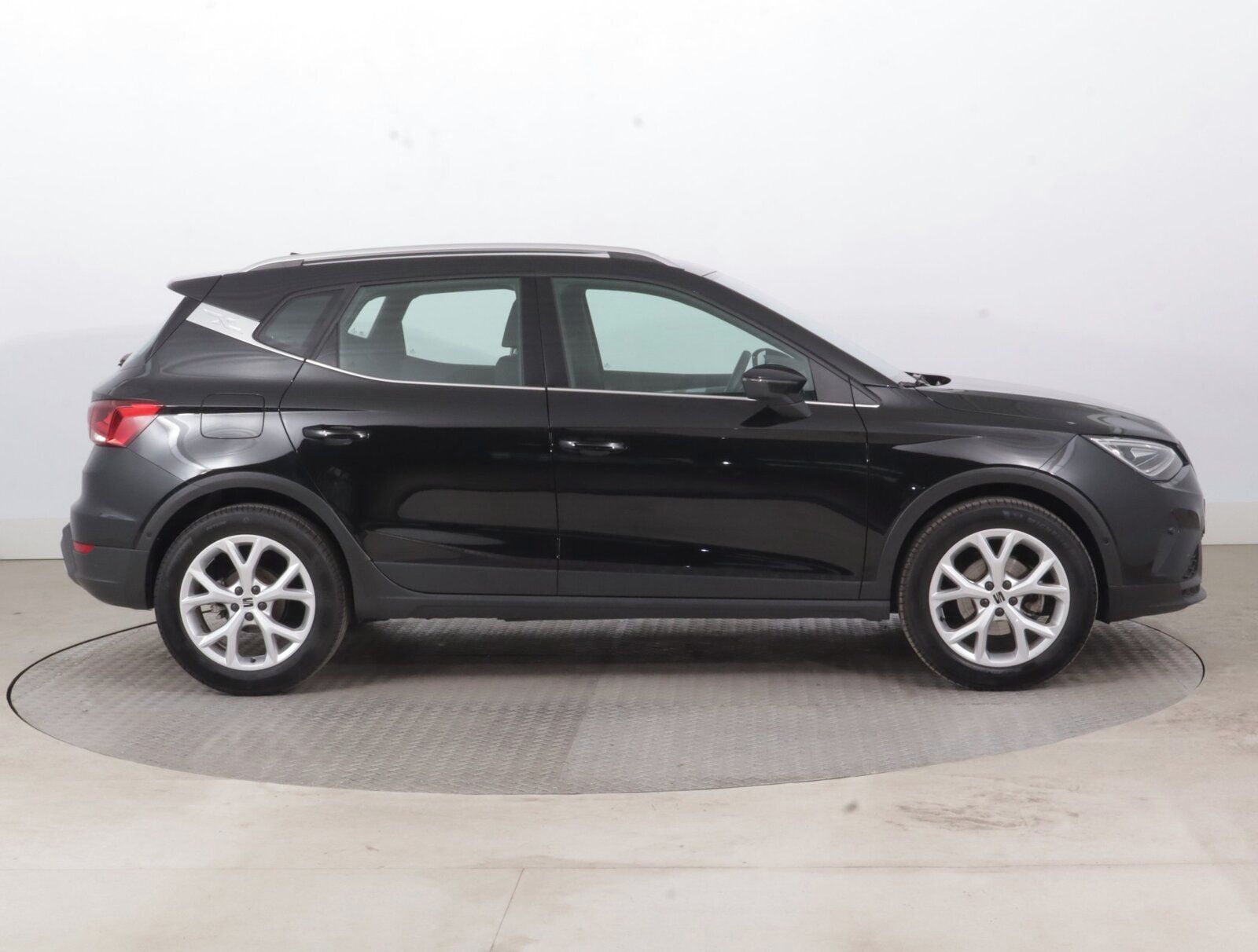 Seat Arona, 1.0 TSI, FR, Navi - fotka 6