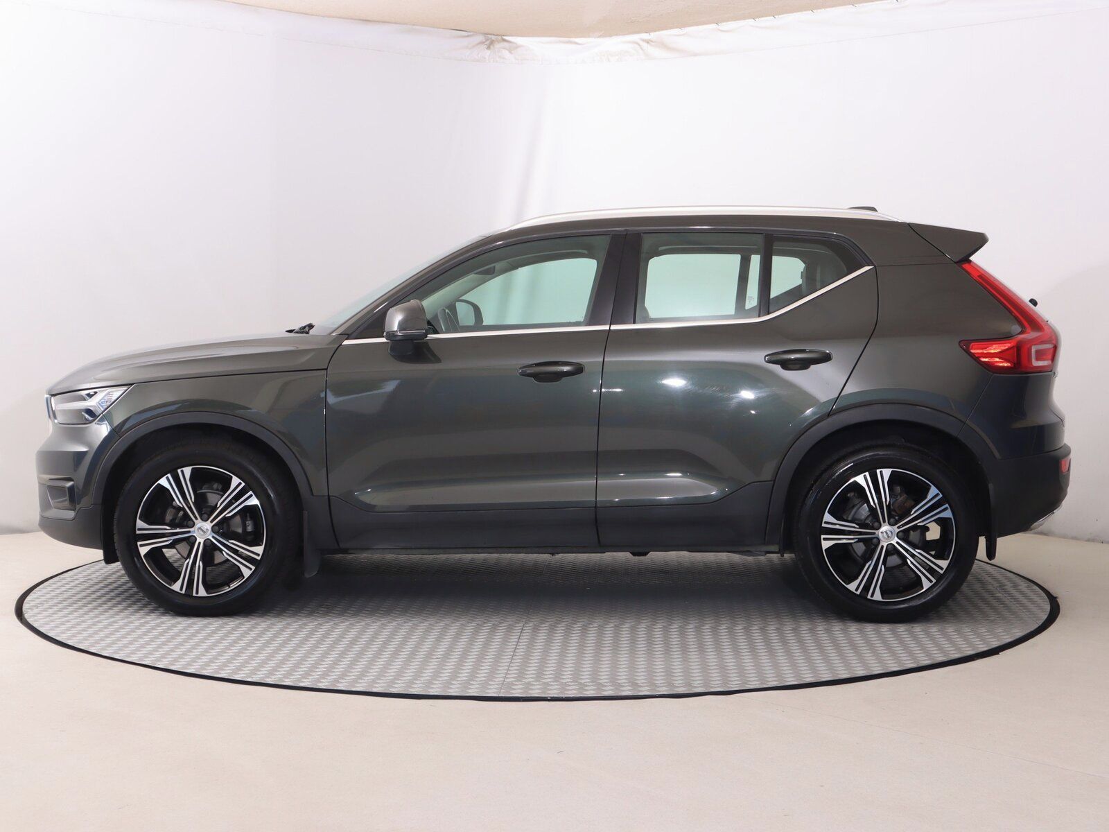 Volvo XC40, D3, Inscription, Kůže, Navi - fotka 3