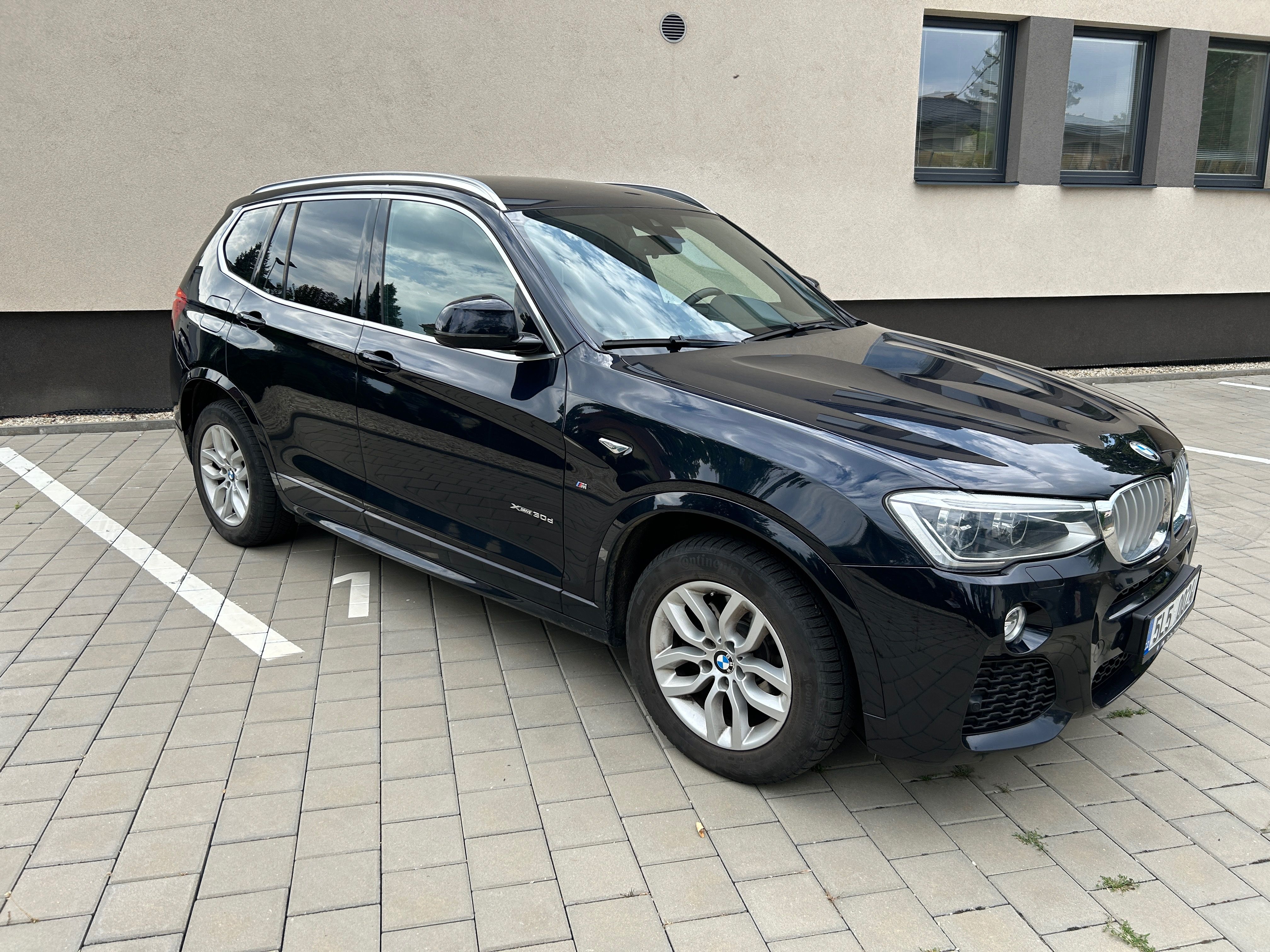BMW X3, xDrive30d - fotka 2