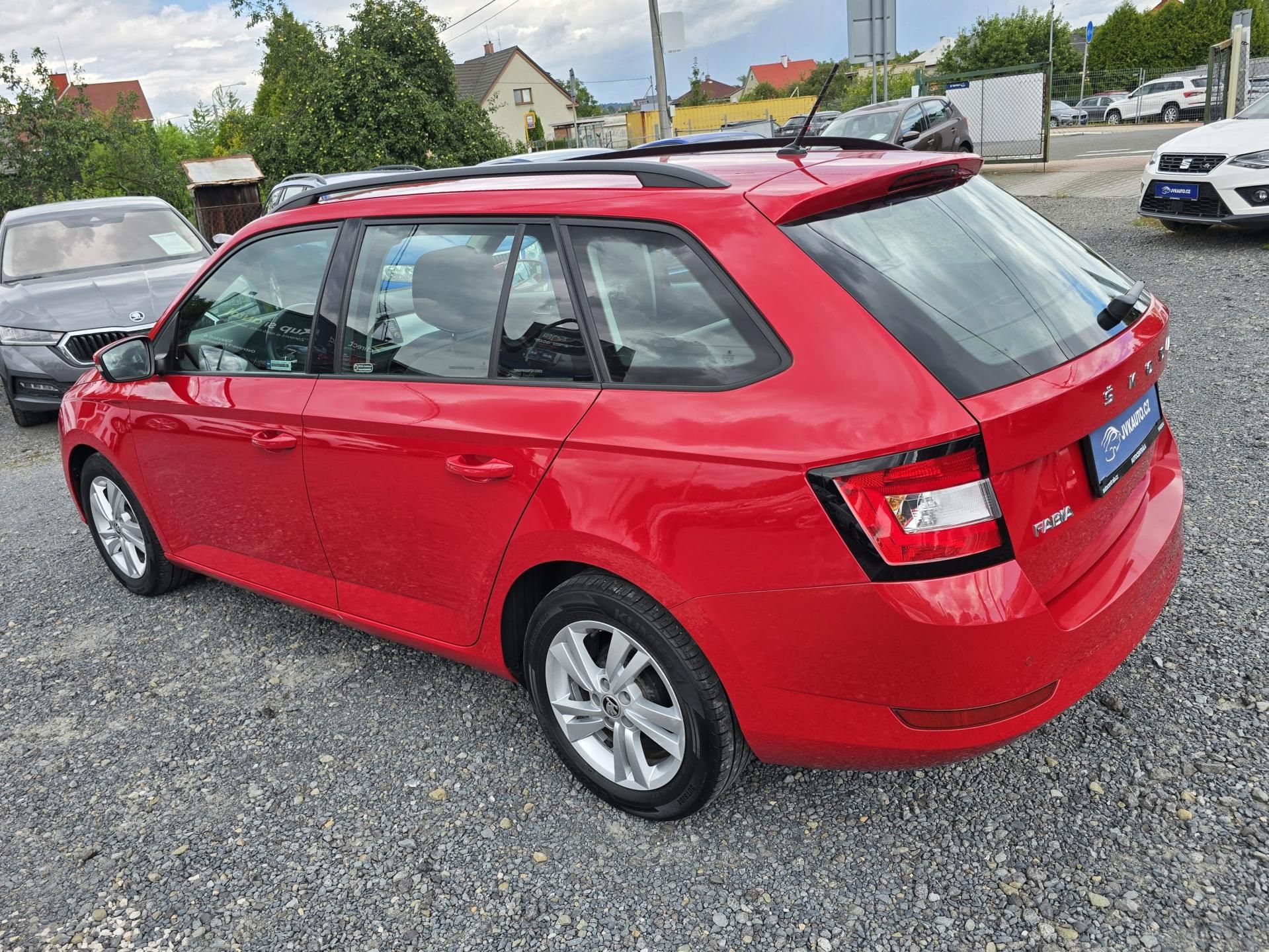 Škoda Fabia, 1.0TSI 70KW TOUR SmartLink ČR - fotka 3