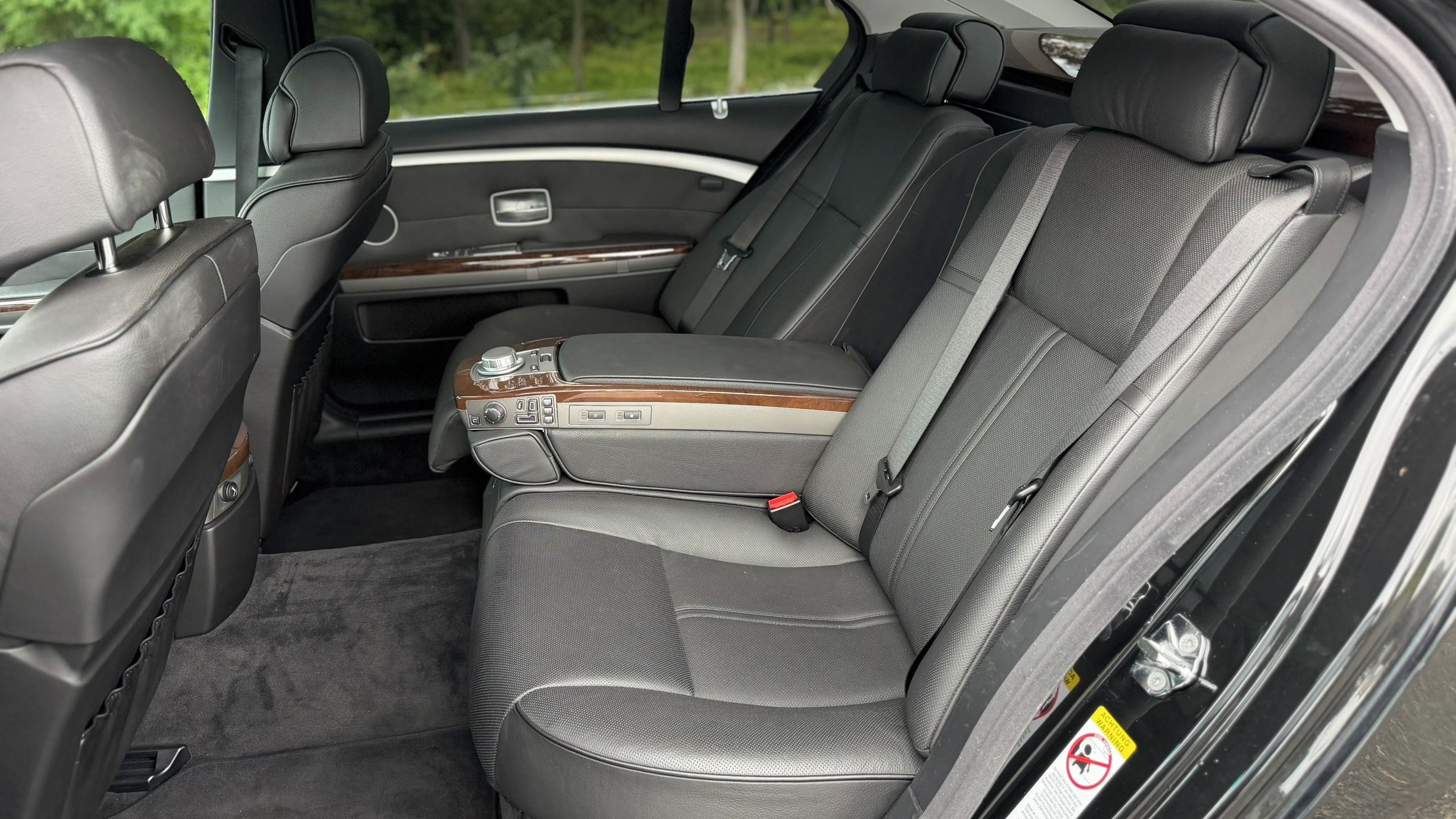 BMW Řada 7, BMW e66 750Li Low mileage - fotka 6