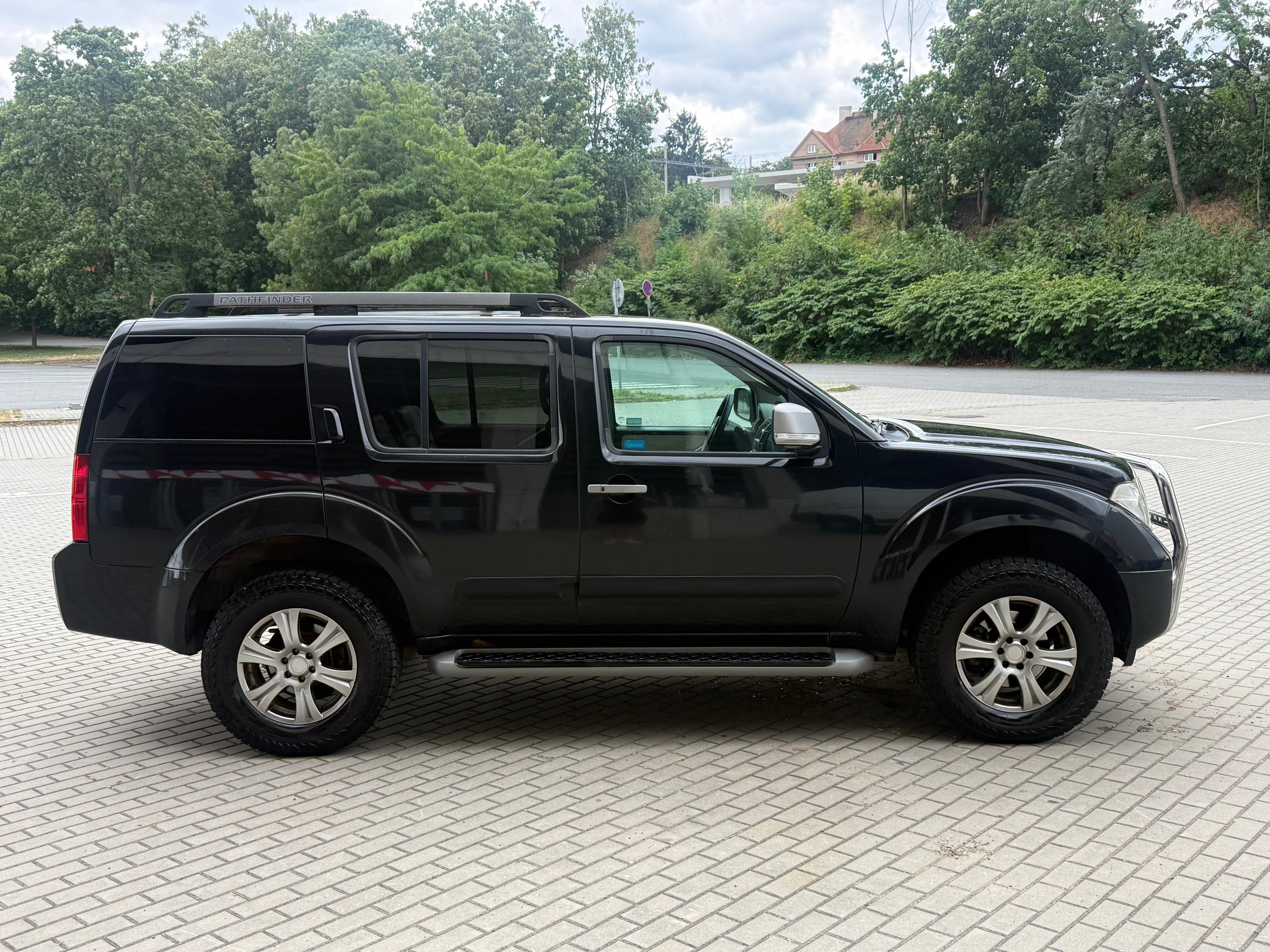 Nissan Pathfinder, 2.5dCi, 126kw 4x4 Původ ČR Aut - fotka 6
