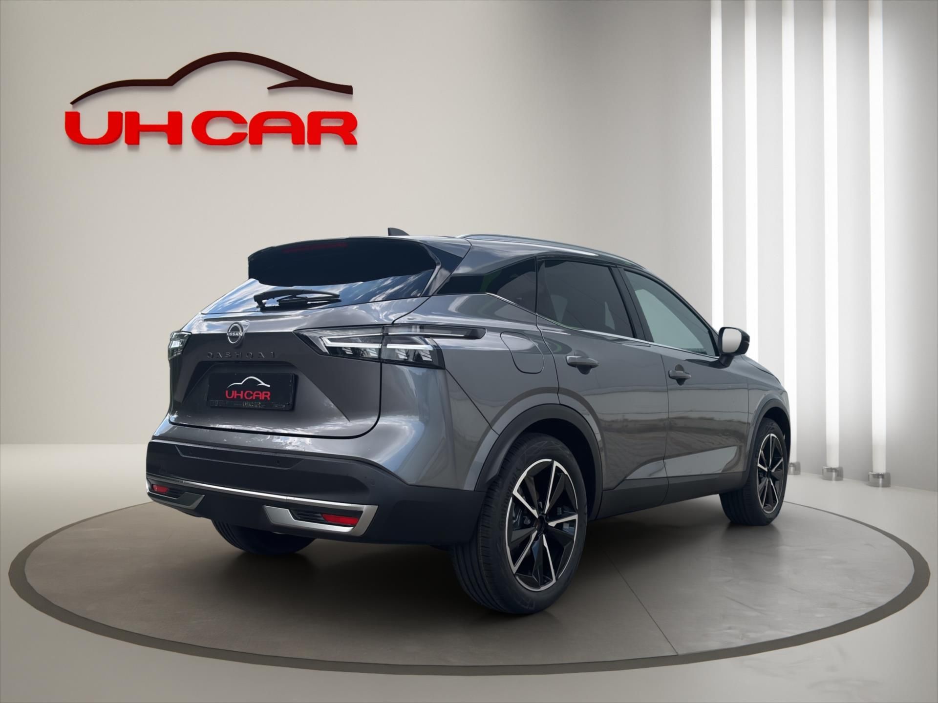 Nissan Qashqai, 1,3   Tekna AT 4x4 - fotka 5
