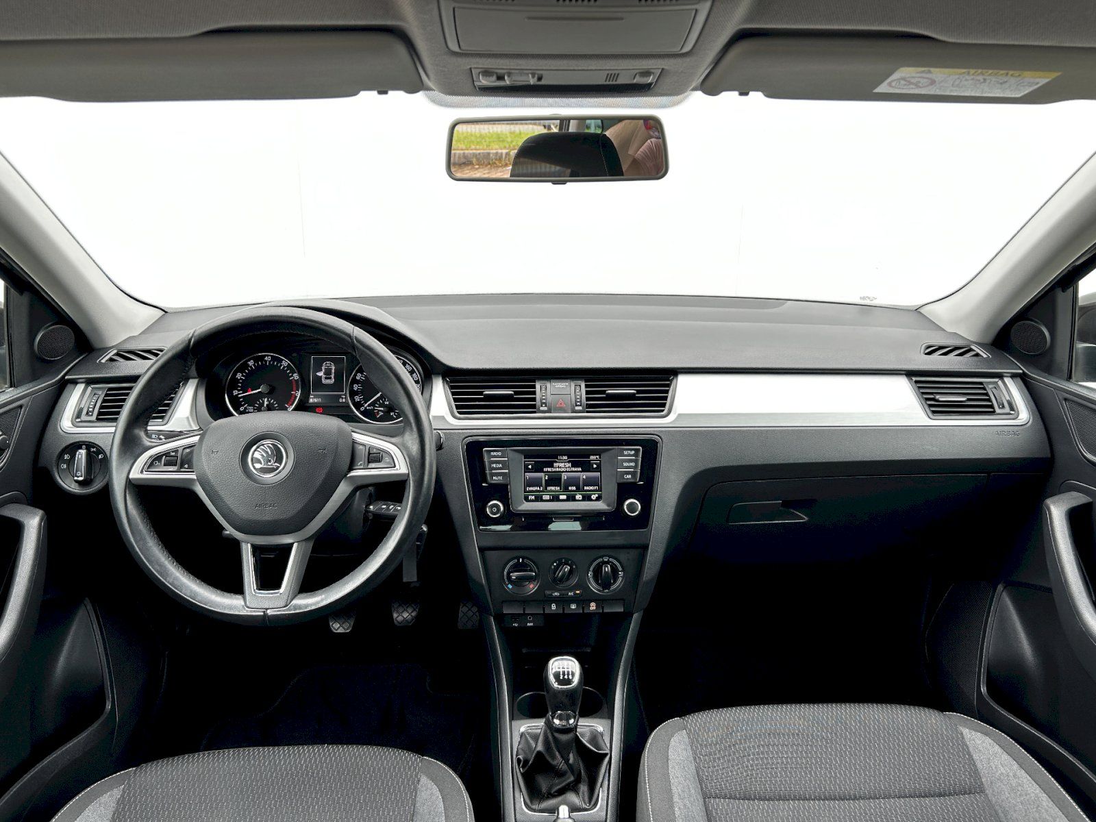 Škoda Rapid, Spaceback 1.2 TSI 81kW MP6 Amb - fotka 5