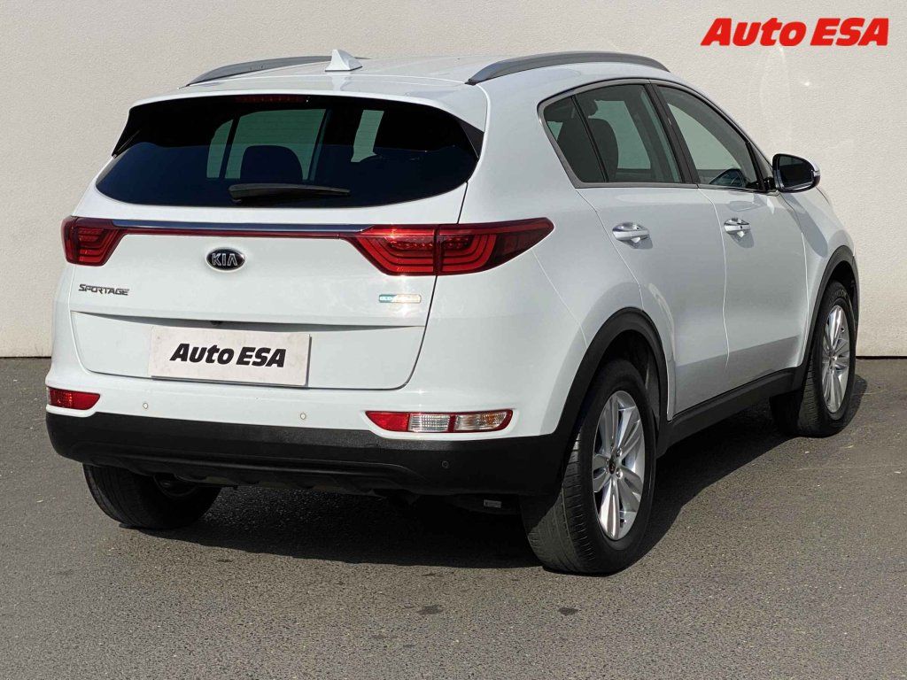 Kia Sportage, 1.6 CDi,Spirit - fotka 4
