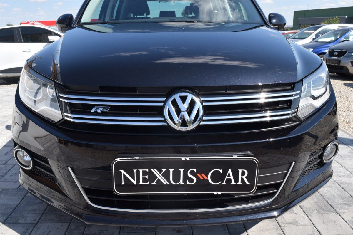 Volkswagen Tiguan, 1,4 TSI 92KW R-LINE TOP STAV! - fotka 2