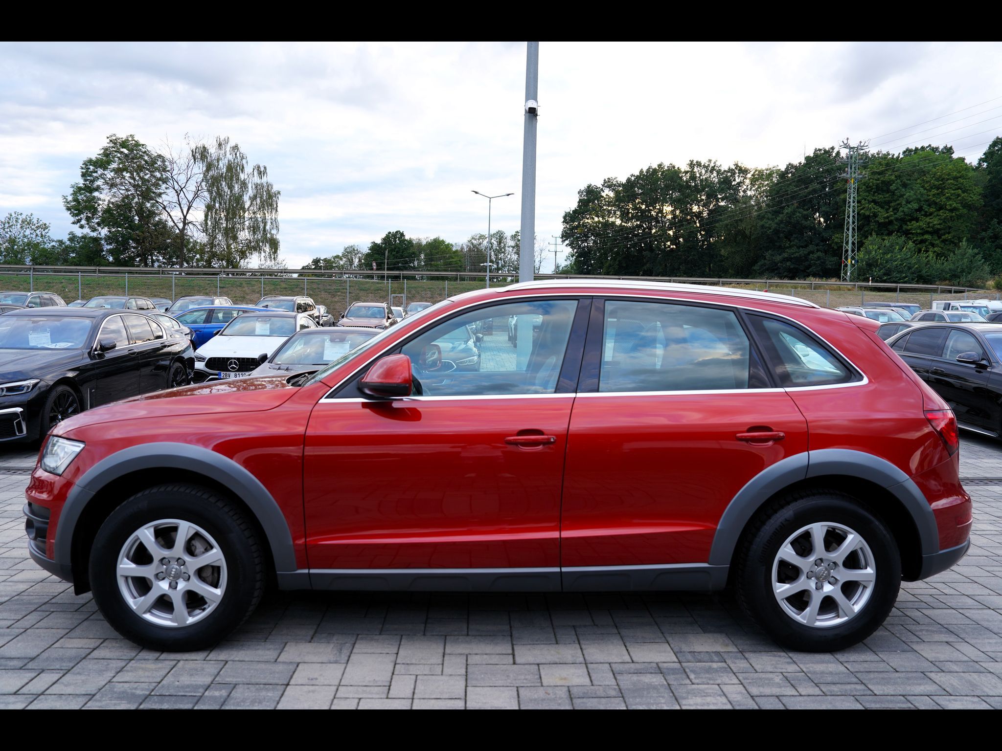 Audi Q5, 2.0 TDI/Quattro/DSG/kůže/180PS - fotka 3