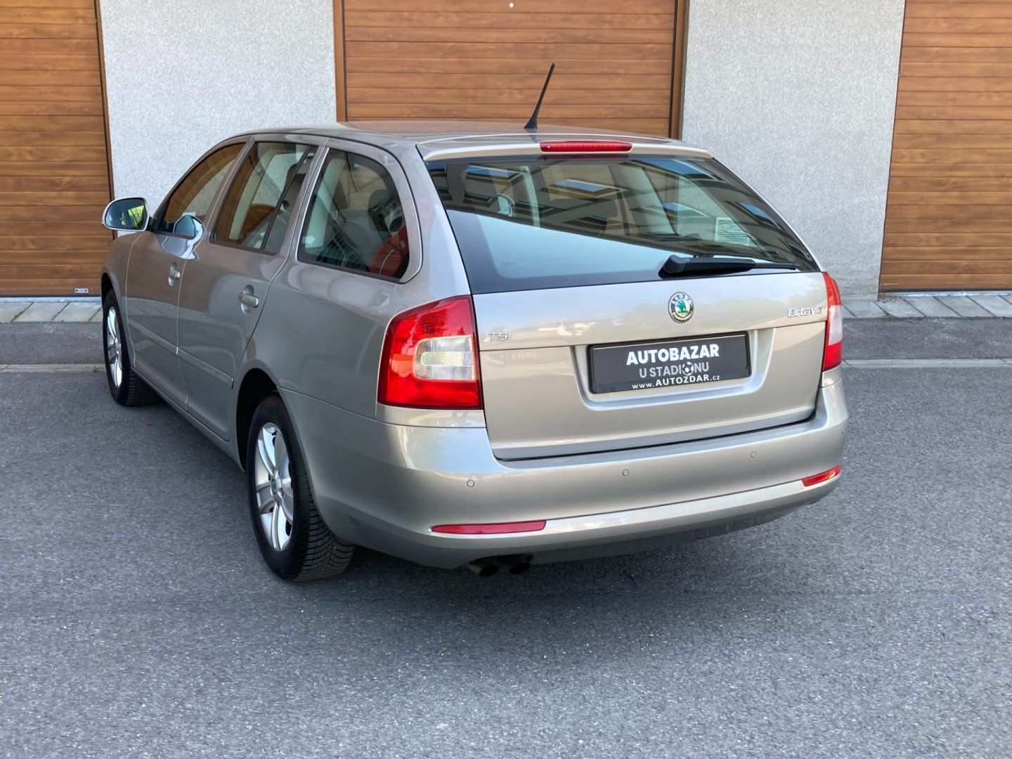 Škoda Octavia, 1.4 TSi 90kW vyhř. sedadla - fotka 5