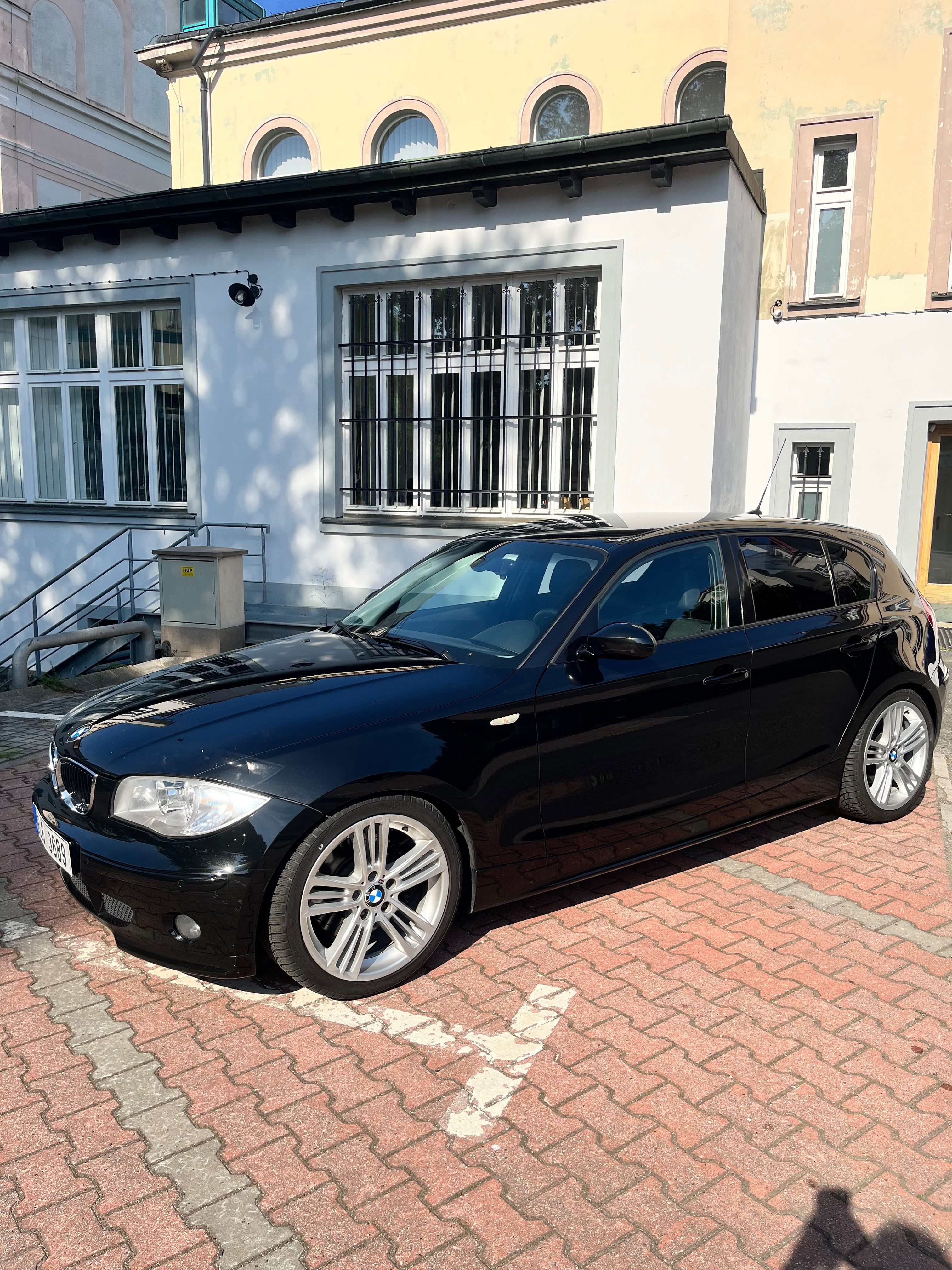 BMW Řada 1, BMW 130i - fotka 2