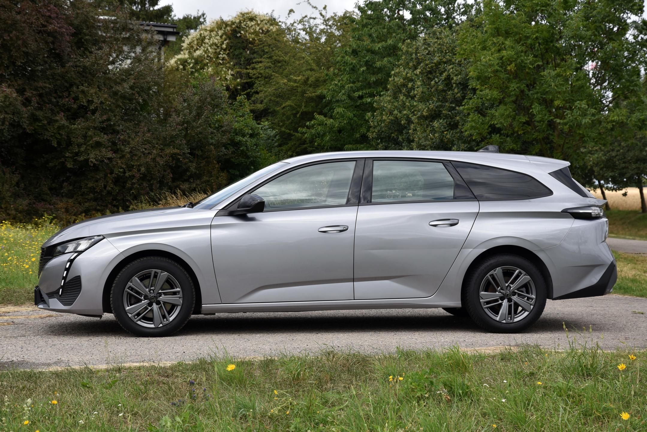 Peugeot 308, 1.2 PureTech A/T,LED,TEMP,DPH - fotka 2