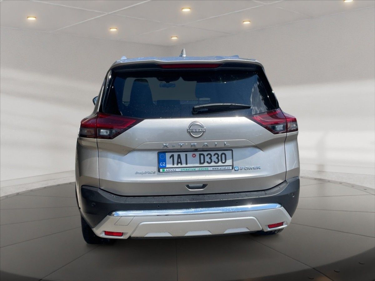 Nissan X-Trail, 1,5 e-P. e-F. TEKNA AWD AT - fotka 5