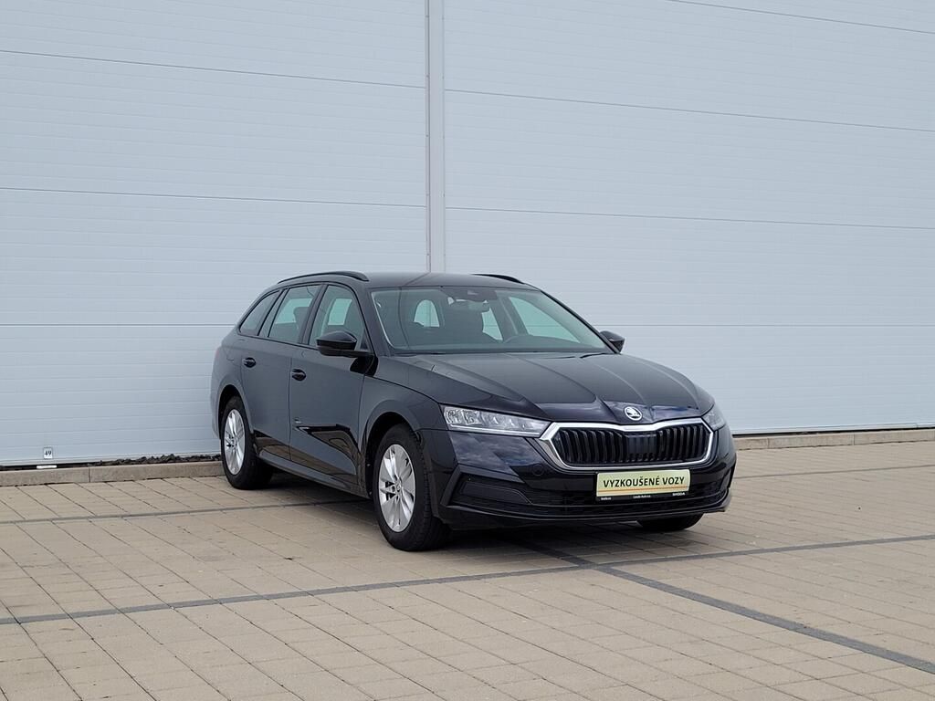 Škoda Octavia, Active Plus 1.5 TSI 110 kW - fotka 3
