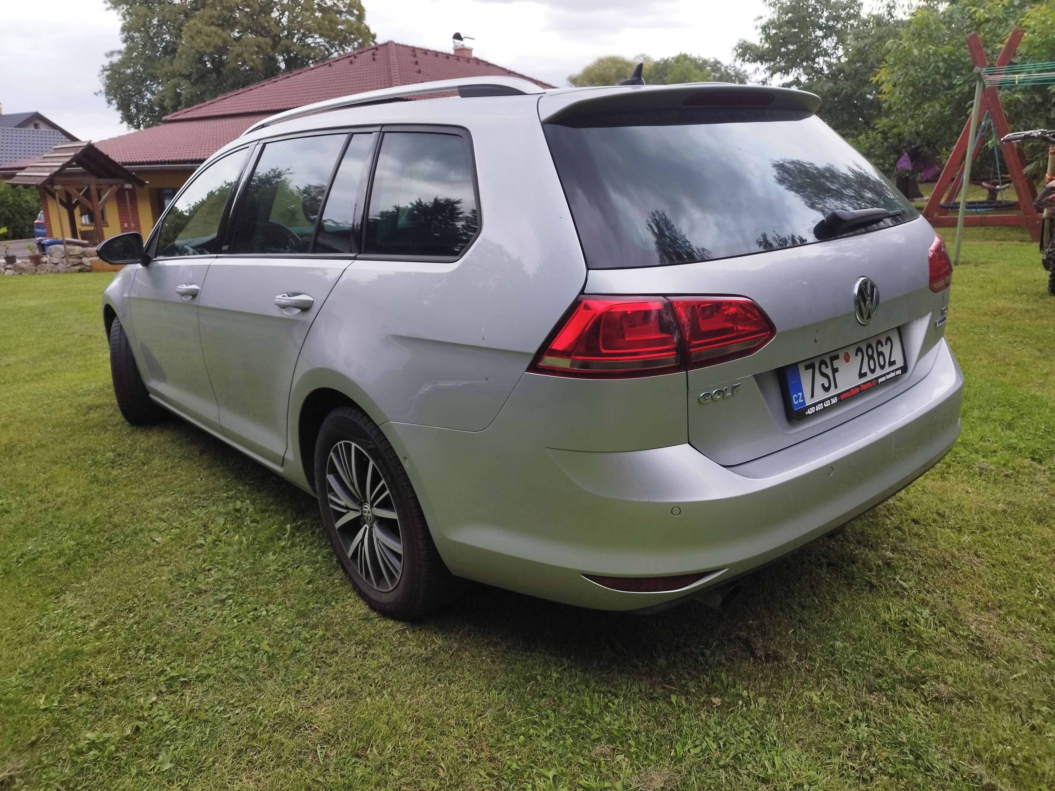 Volkswagen Golf, 1,6 TDI 81 kW Alstar, tažné - fotka 3